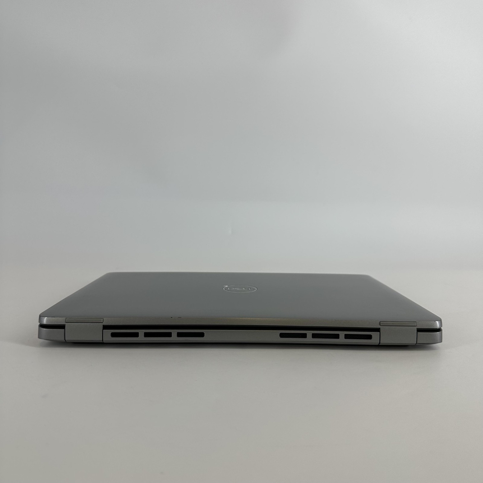 Dell Latitude 5440 14 2023 Gray FHD 1.7 GHz i7-1355U 32GB 512GB SSD Very Good