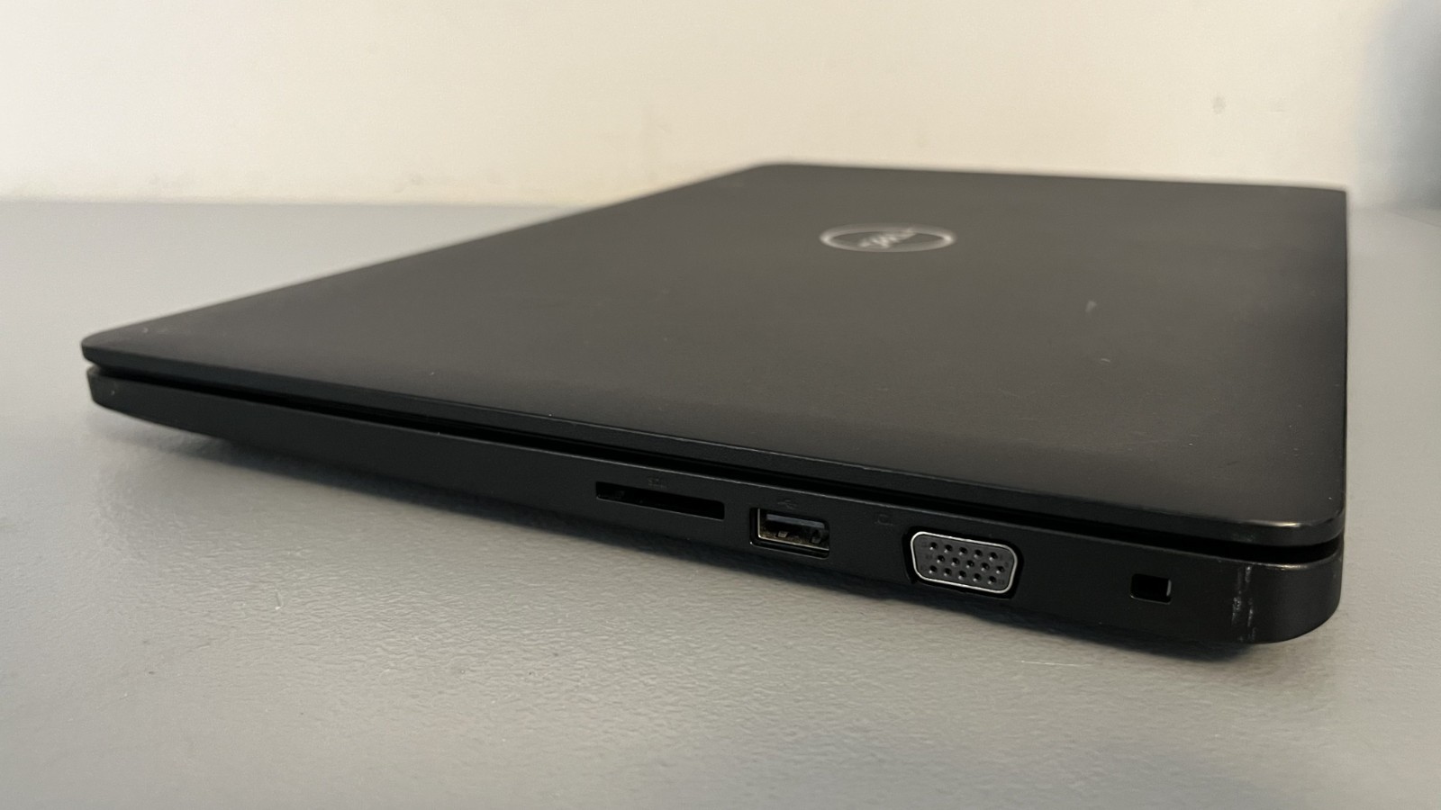 💻 Dell Latitude 3580 Intel i7-7500U 2.7GHz 8GB RAM 256GB SSD Radeon R5 W11 LTSC