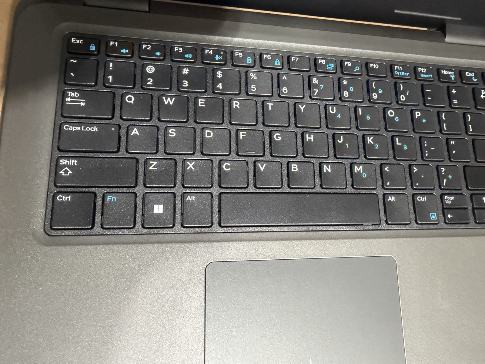 Dell Latitude 3310 i3-8145U 8GB 128GB 13.3T W10P G3VJ1 Brand New touch screen
