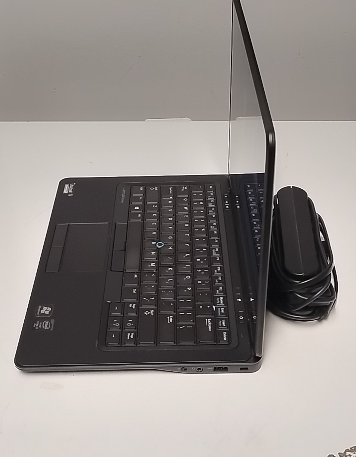 Dell Latitude E7440 Core i7-4600U @ 2.10GHz 256 GB SSD 8GB RAM Win 11 Pro Touch