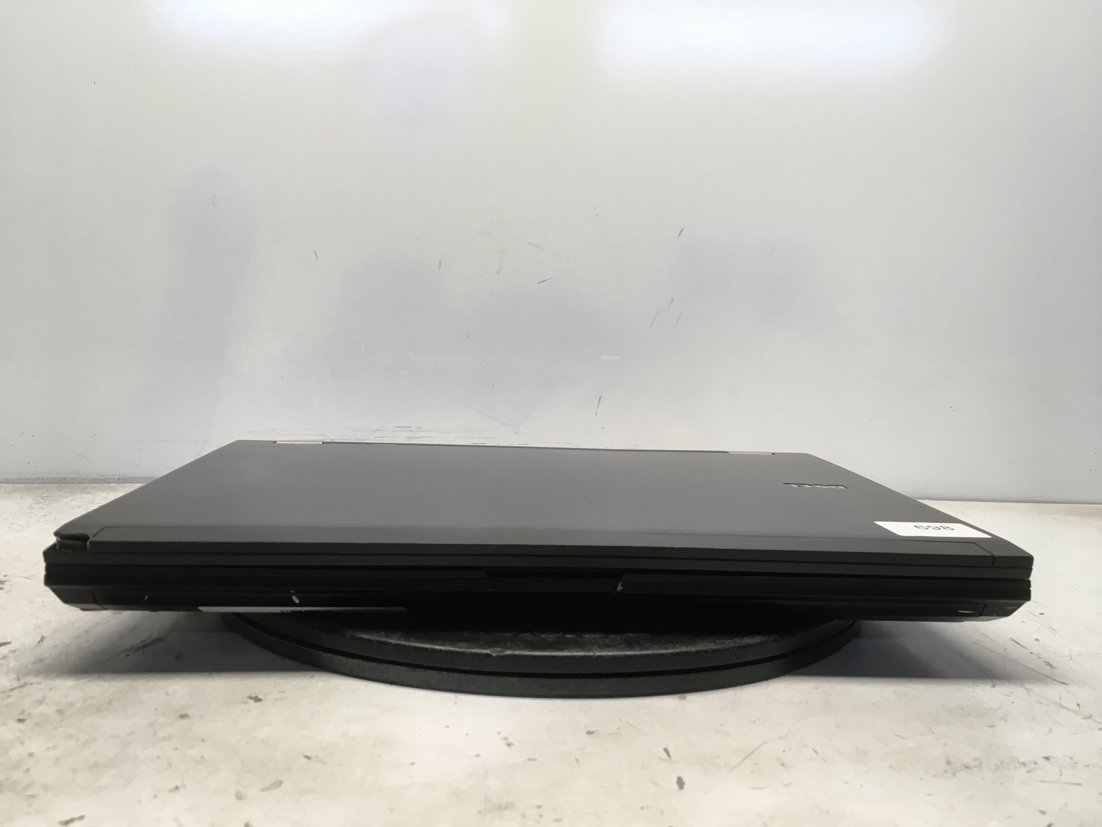 Dell Latitude E6500 Intel Core 2 Duo P8400 2.26GHz 4 GB NO HDD No Batt