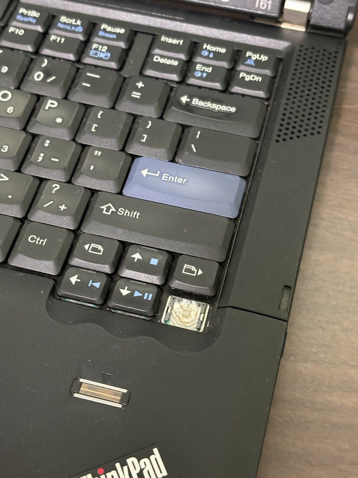 Lenovo Thinkpad T61 Powers On Untested