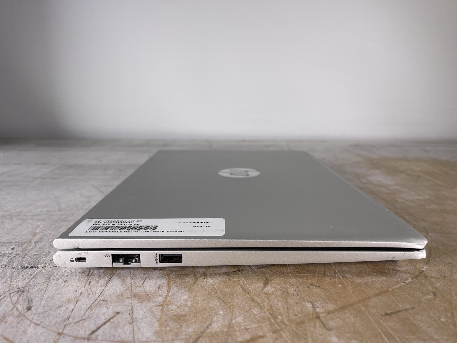 HP PROBOOK 440 G8 i5-1135G7 @ 2.40GHz, 4GB RAM, NO HDD/OS