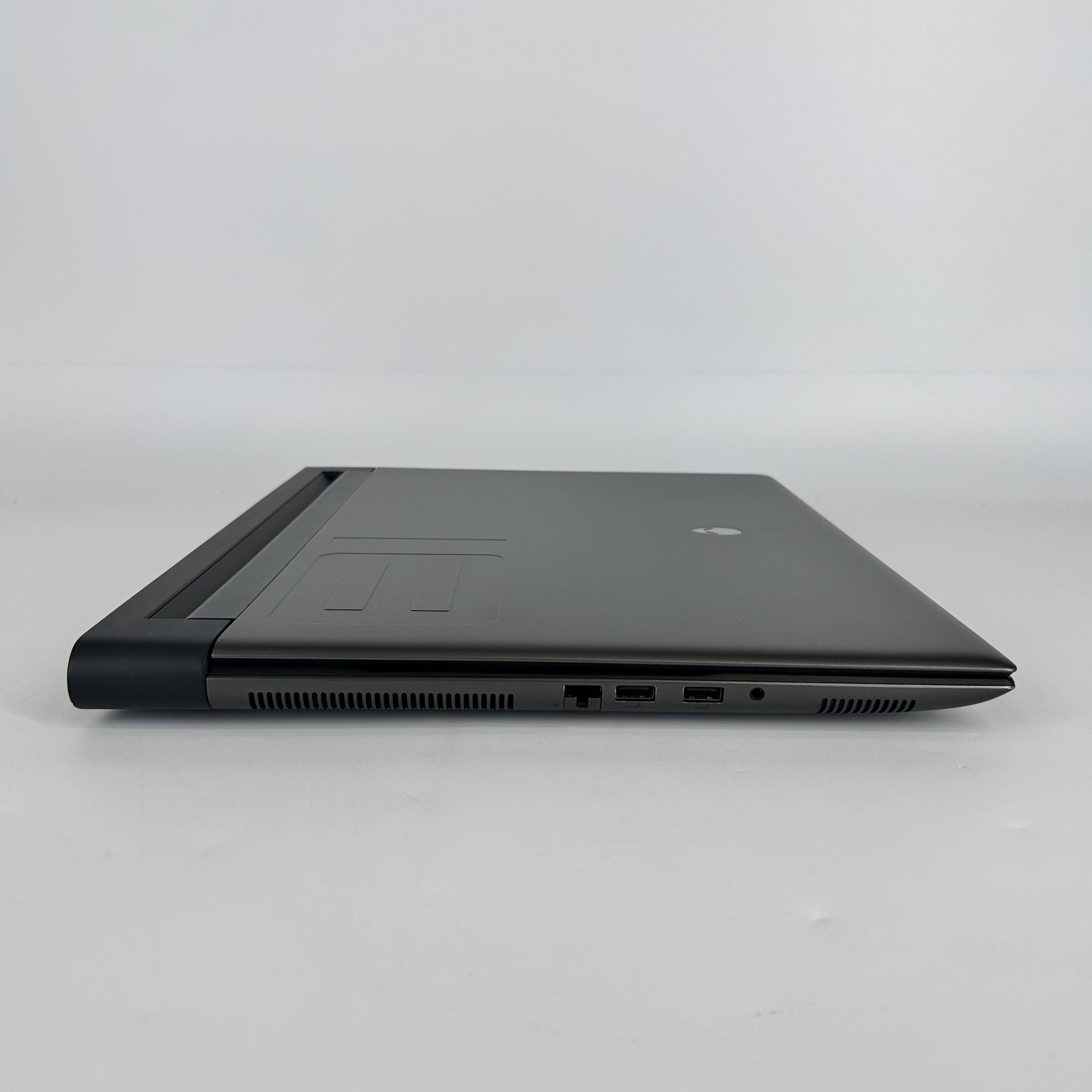 Dell Alienware M18 R1 165Hz QHD+ 2.2 GHz i9-13980HX 64GB 4TB SSD NVIDIA RTX 4090