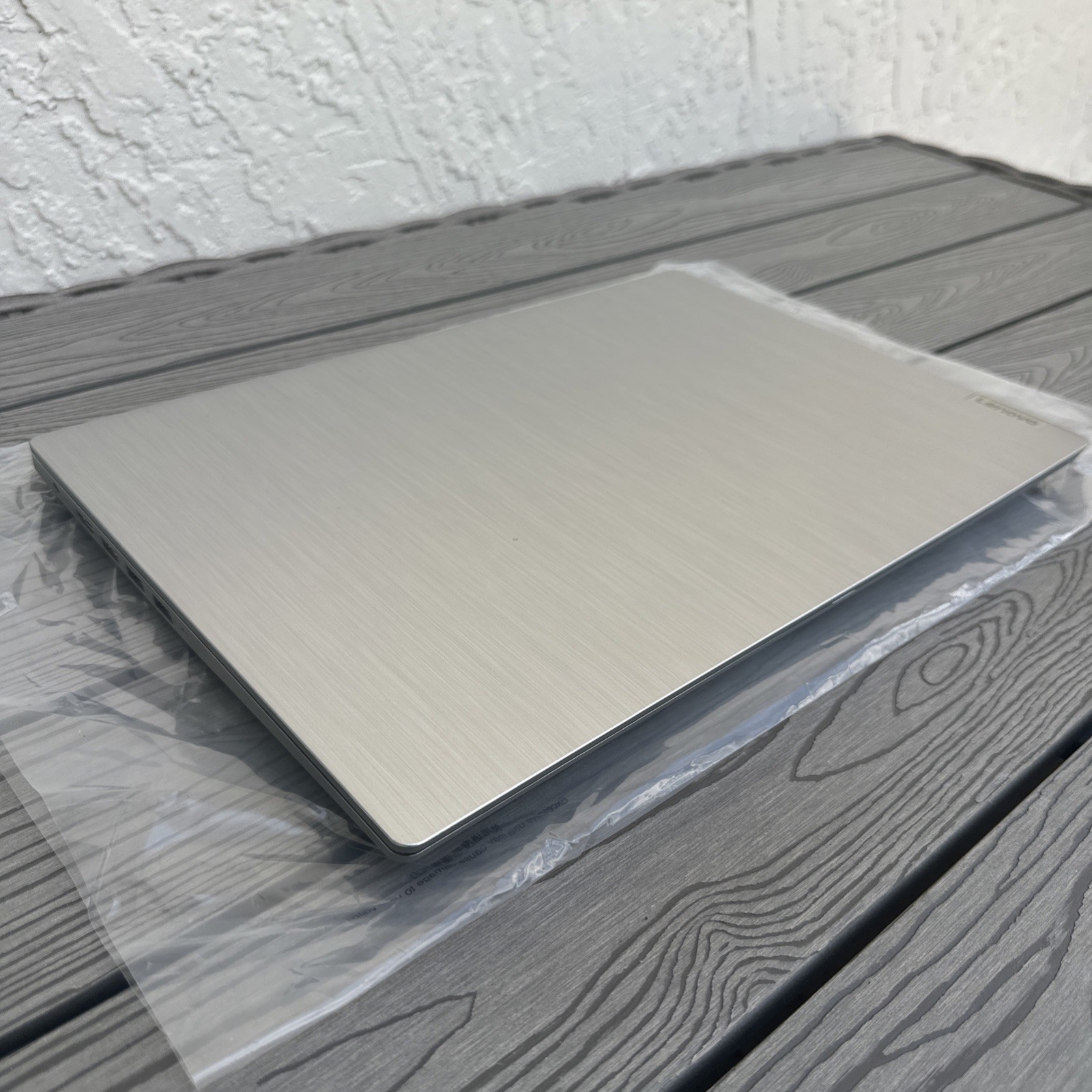 Lenovo IdeaPad 3 15.6″, 256GB SSD, Intel Core i3 11th 3.0 GHz, 8GB Ram, Laptop