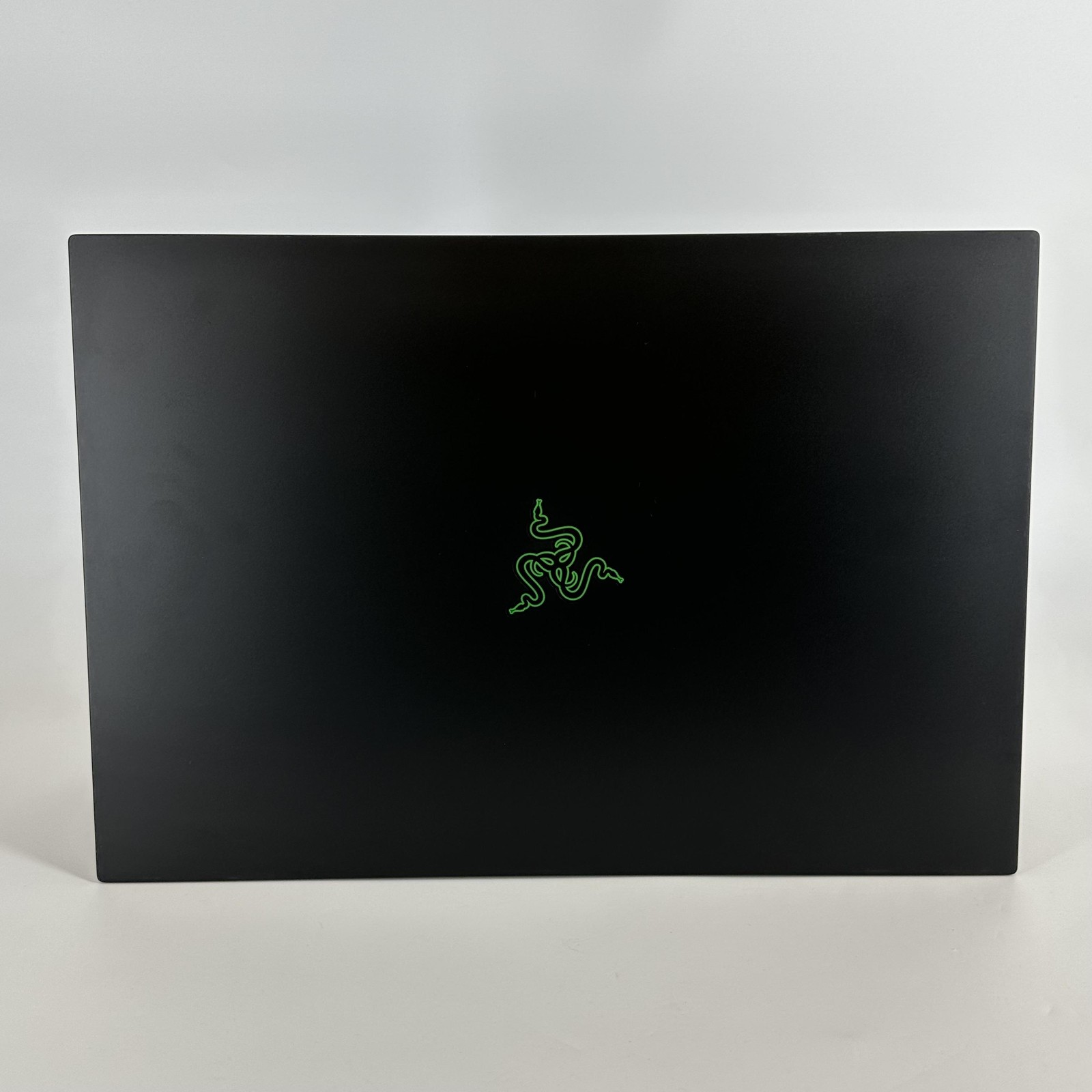 Razer Blade 18 240Hz UHD+ 2025 2.7 GHz Ultra 9 275HX 64GB 2TB/1TB RTX 5070 Ti