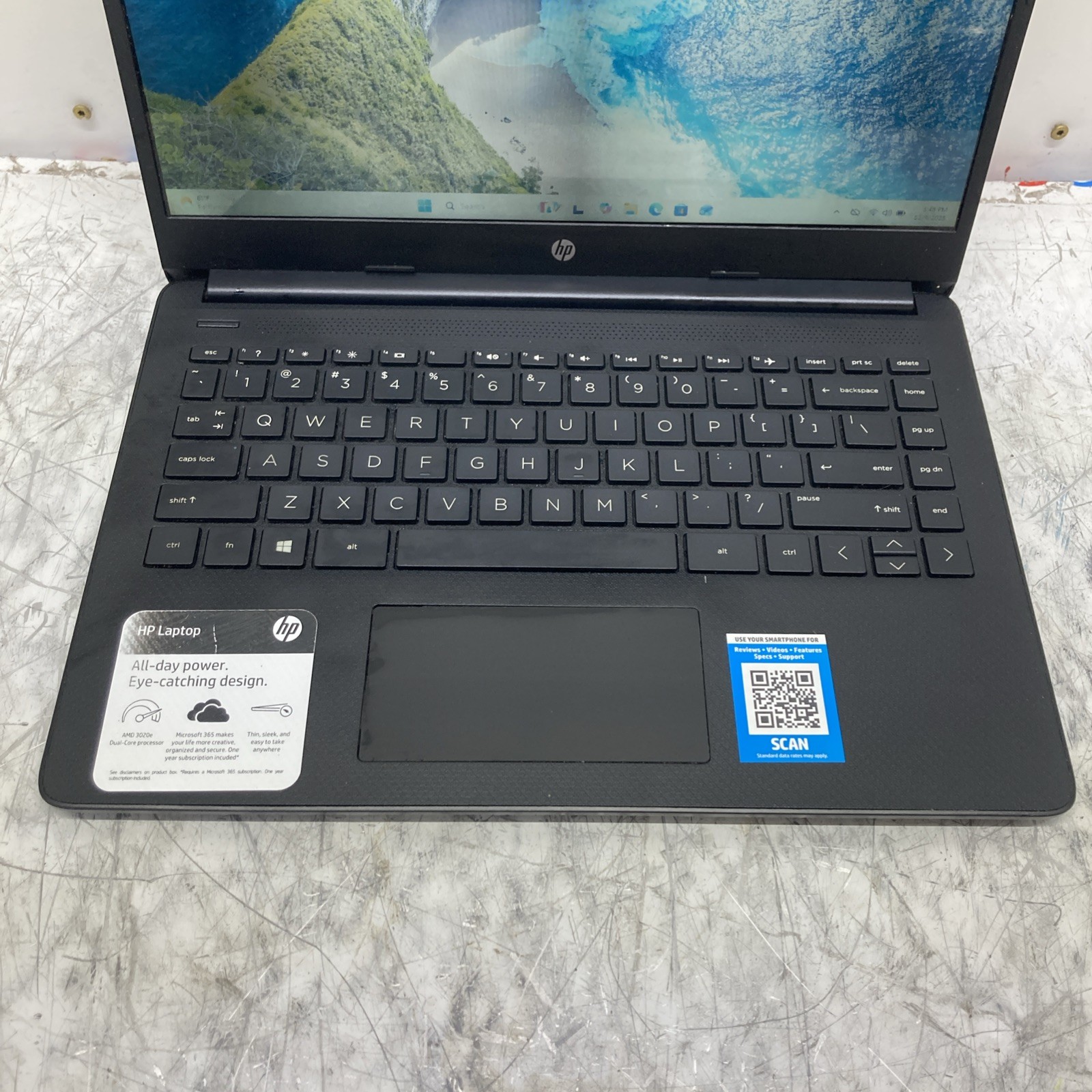 HP Laptop 14-fq0020nr Laptop 14″ (64GB eMMC, AMD 3020e, 1.20GHz, 4GB RAM)