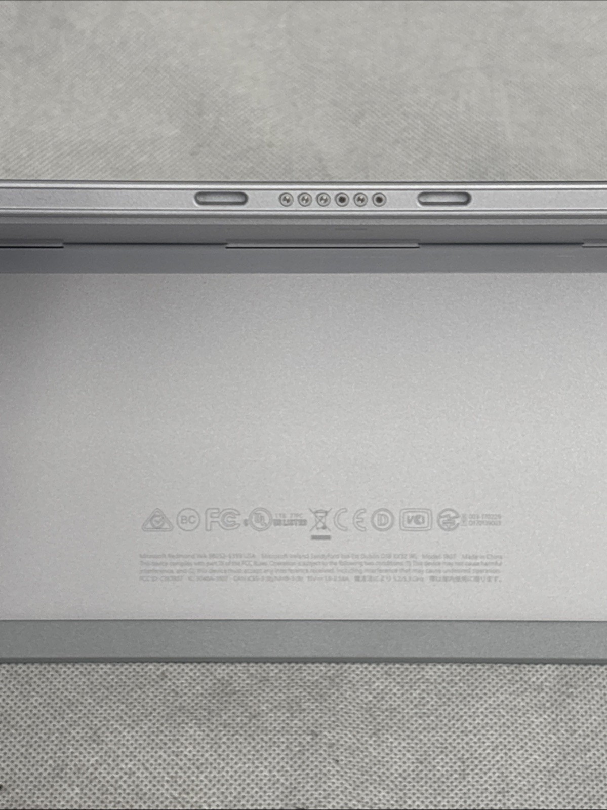 Microsoft Surface Pro 5 (1807, 128GB, Intel i5 7th, 4GB) Cellular – Platinum