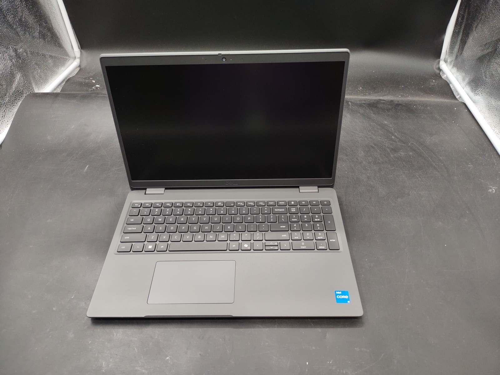 Dell Latitude 3550 i5 1345U 8GB RAM 256GB NVME NO OS