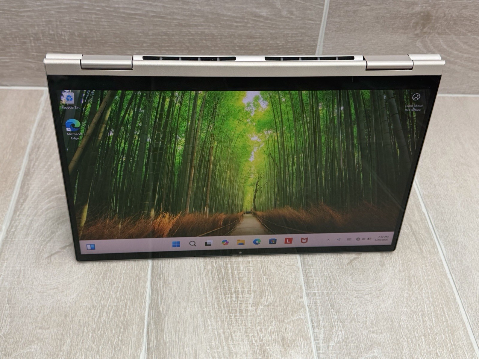 Lenovo Yoga C740-14IML 14″ Touch Laptop Core i5-10210U 8GB RAM 256GB NVMe SSD