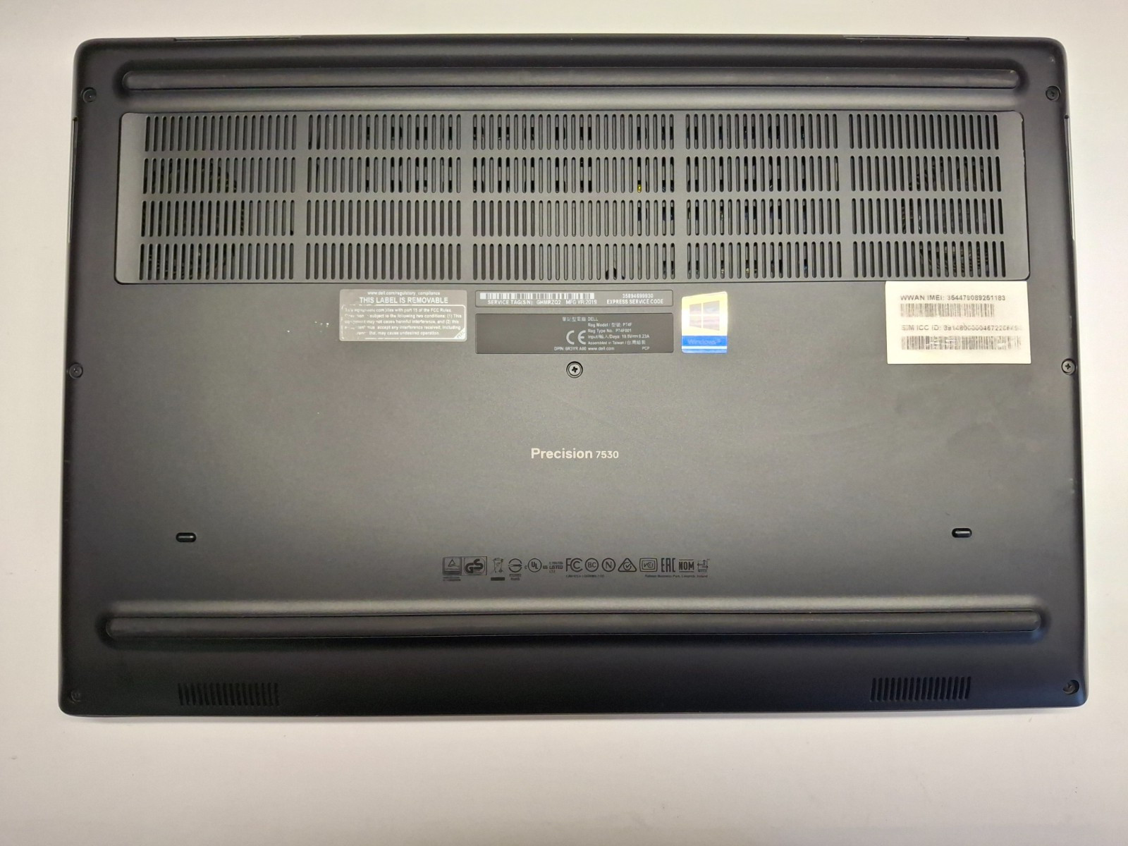 Dell Precision 7530 XEON E-2176M 2.70GHz Webcam 32GB 256GB SSD NVMe Wifi W11P