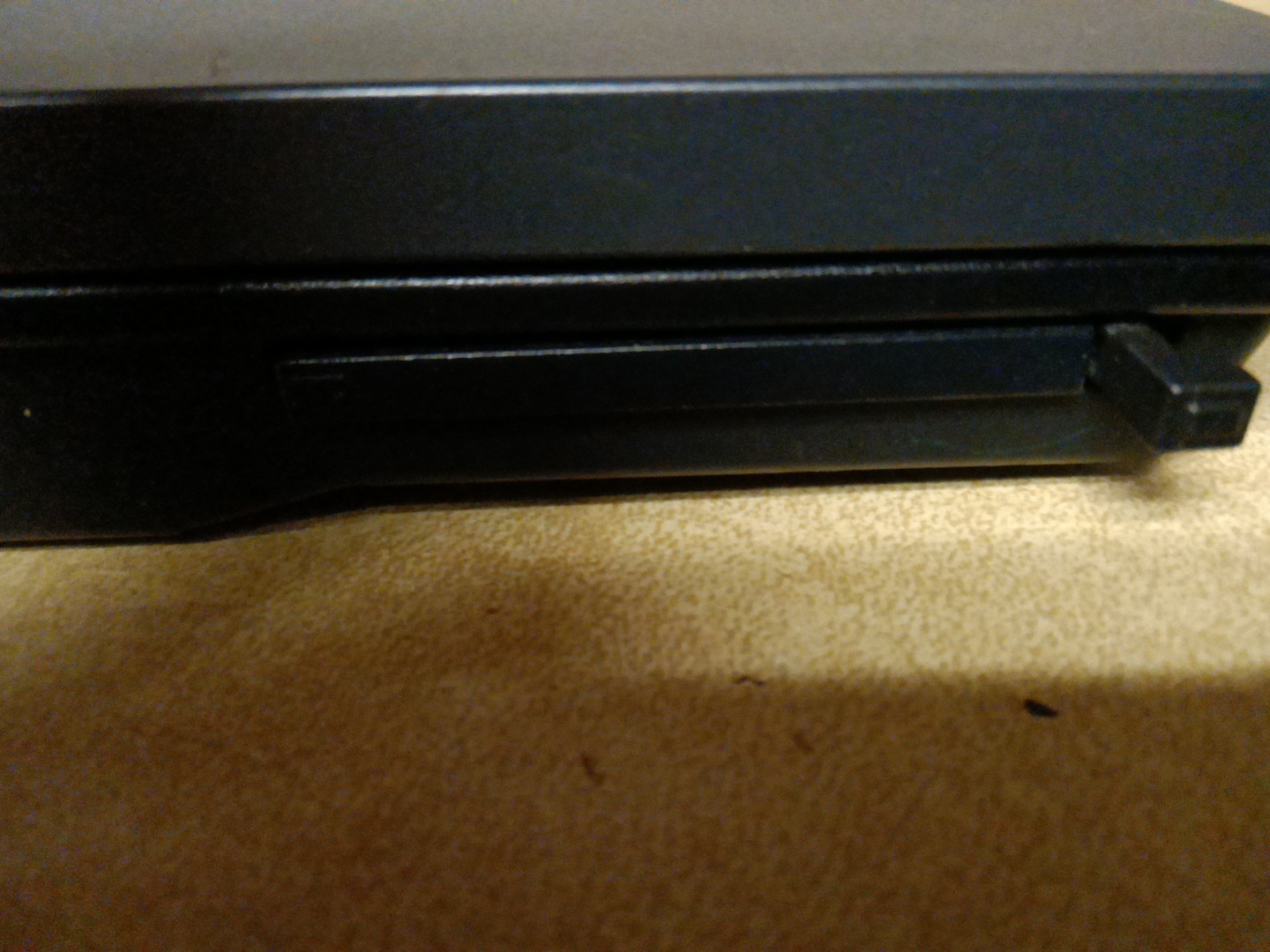 HP Compaq NX 7400 laptop DVD player. Don’t have charger. Being sold as is parts.