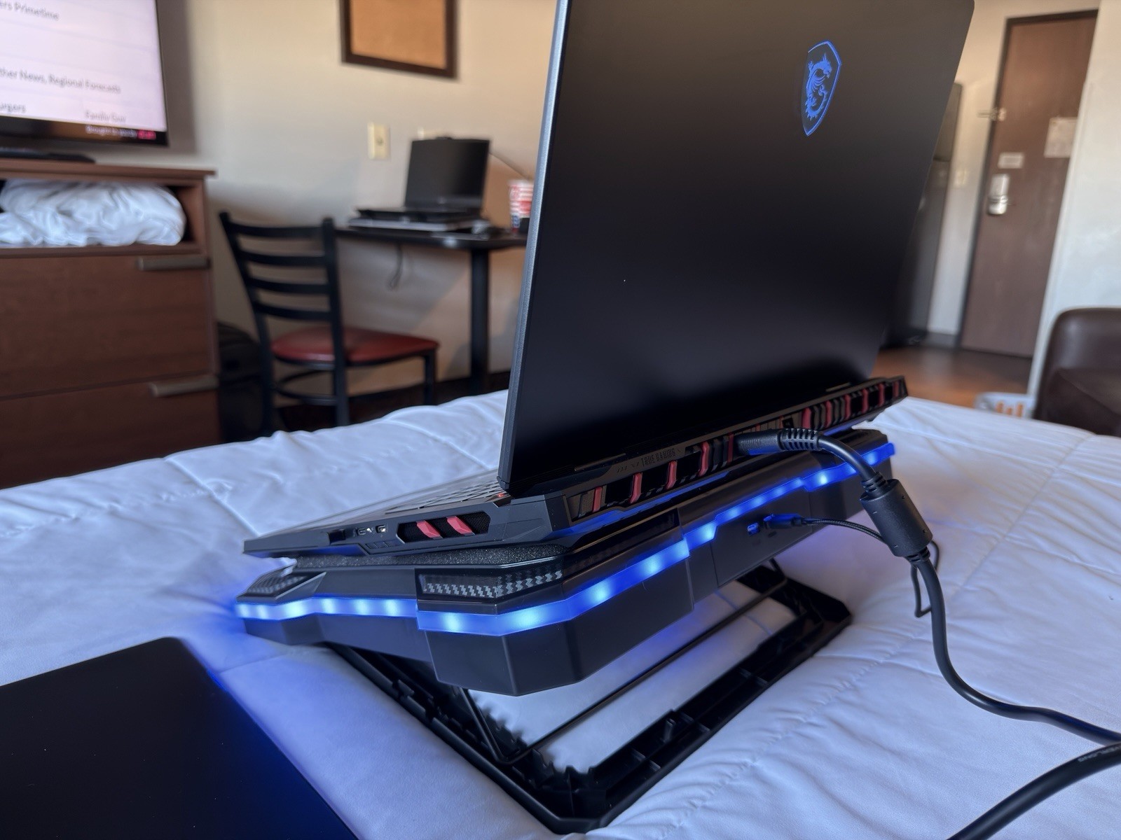 MSI Raider 18 HX AI A2XWIG Intel Core Ultra 9 RTX 5080 64GB 2TB SSD 18″