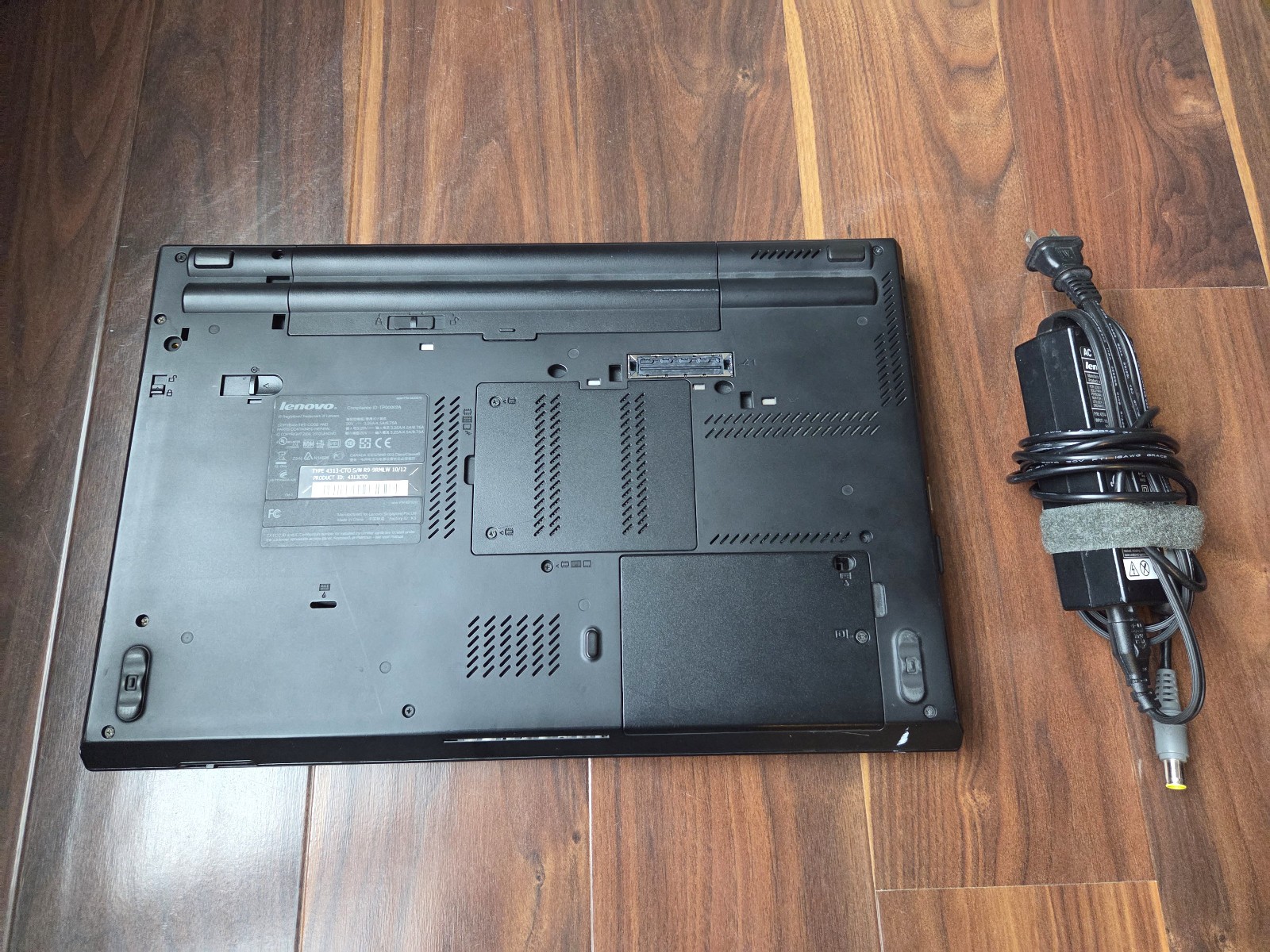 Lenovo ThinkPad T510 15″ Intel i5-M560 2.6GHz 4 GB RAM 500 GB HD Windows 7 Prem