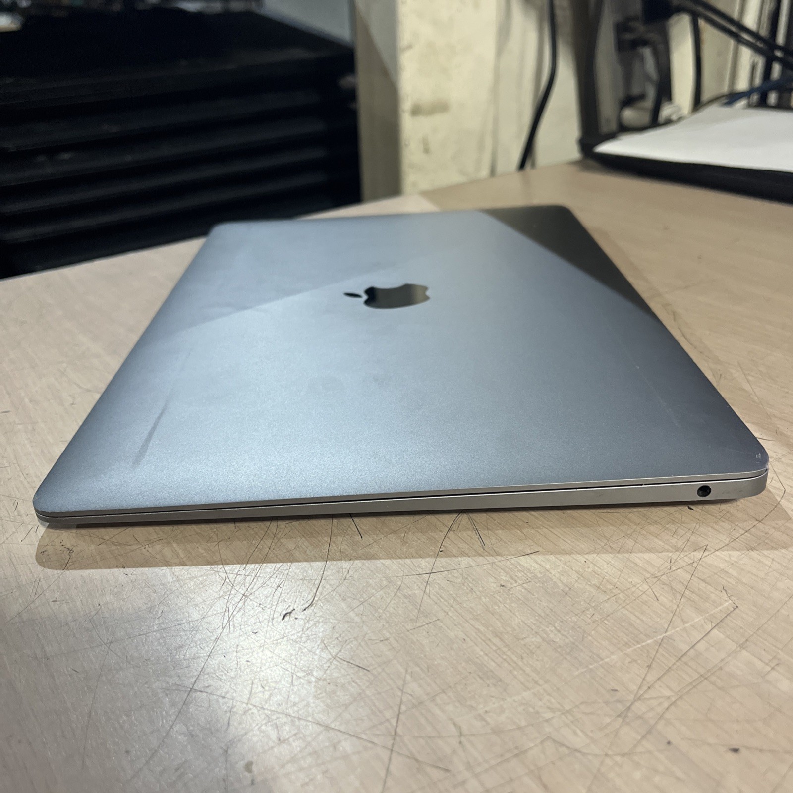 APPLE MACBOOK AIR 13″ SCISSOR, 2020 CORE I3-1000NG4 1.1GHZ 8GB RAM 256SSD +