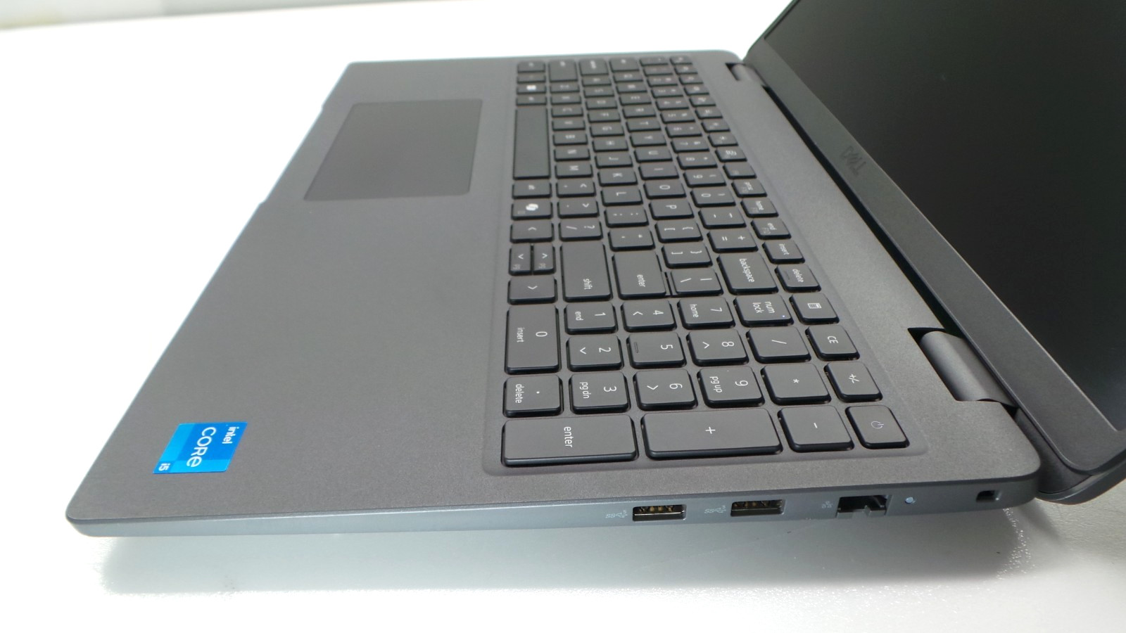 Dell Latitude 3550 15.6″ | i5-1335U 1.30GHz | 16GB DDR5 512GB NVMe | WIN 11 PRO