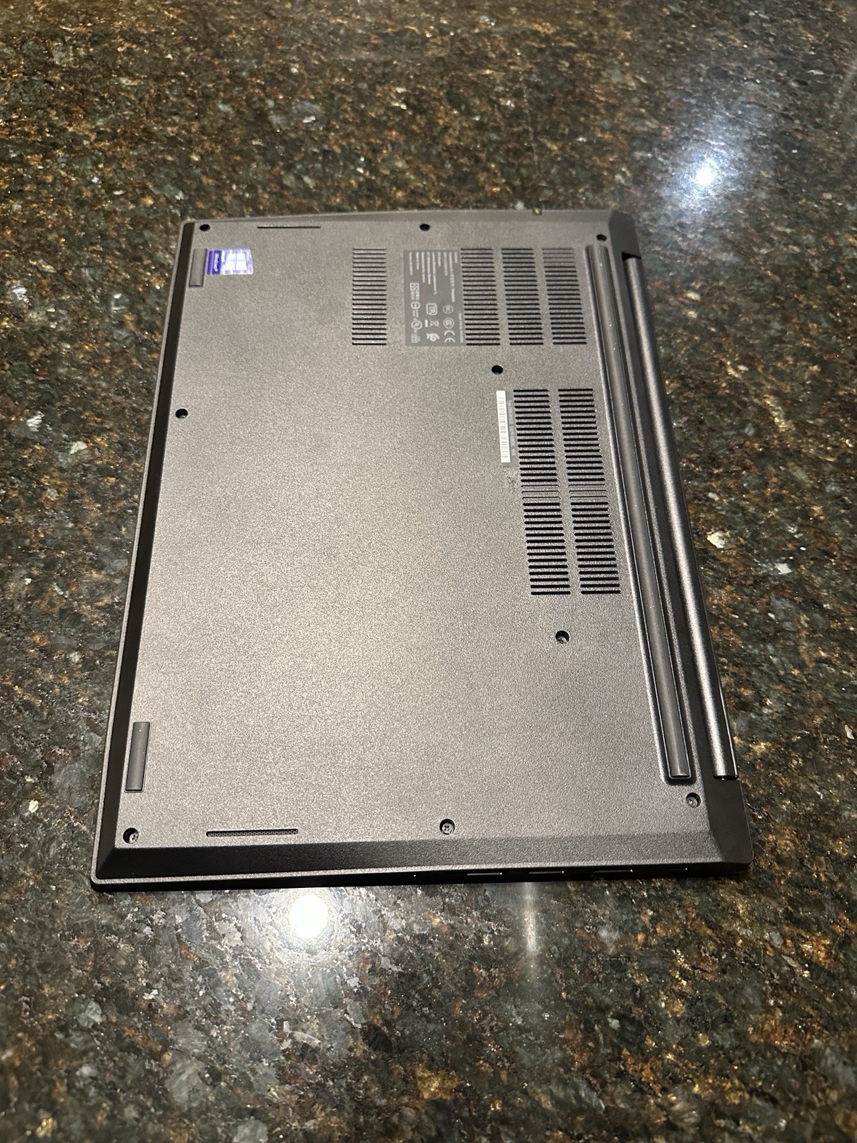 Lenovo ThinkPad E490 14” 250GB SSD, 8GB RAM, Intel Core i5 1.60GHz, Win 11 Pro