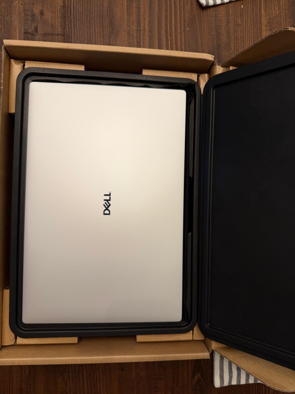 Dell – XPS 14 OLED 3.2K Touch-Screen Intel Core Ultra 7 – 32GB Memory – 1TB SSD