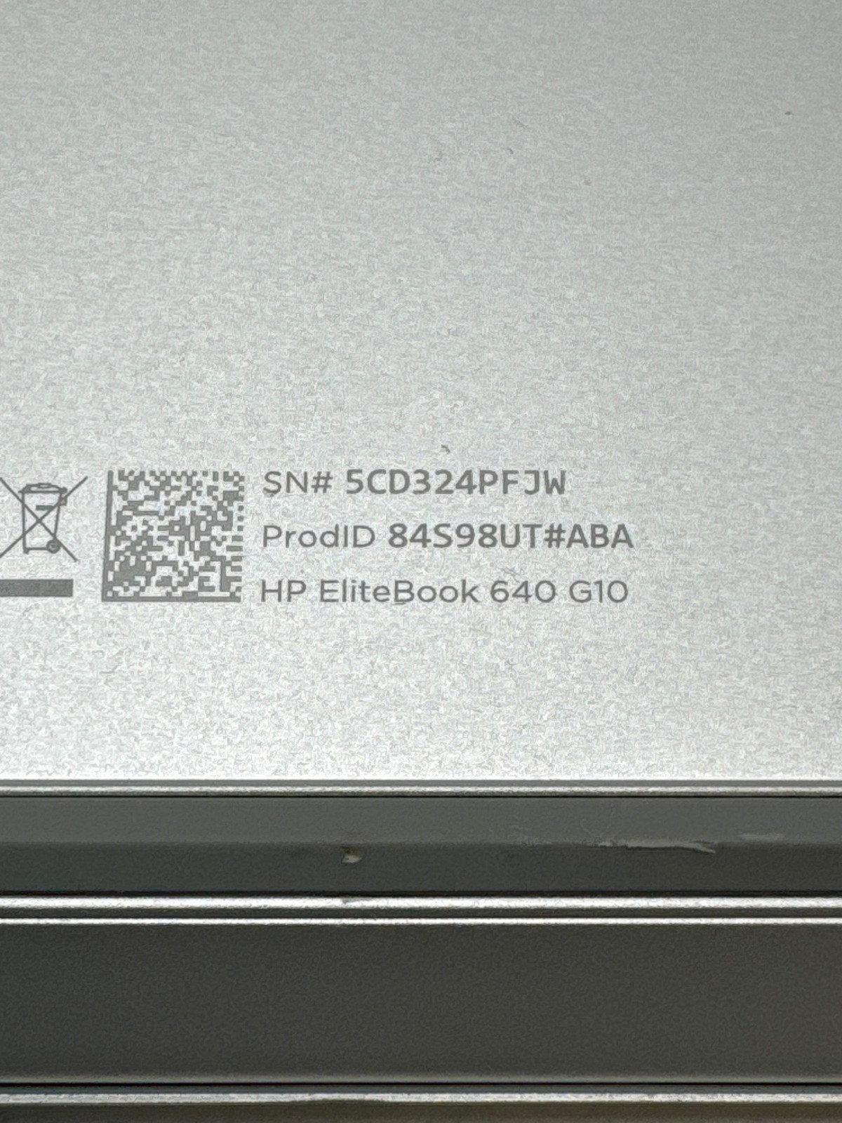 HP EliteBook 640 G10 14.0″ FHD Touch Core i5-1335U 1.30GHz 256GB SSD 8GB RAM