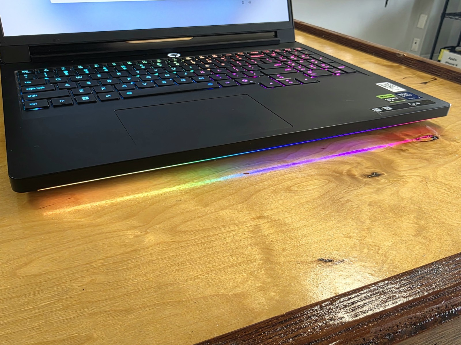 Lenovo Legion Pro 7 16IAX10H 16″ WQXGA 240hz Ultra 9 RTX 5080 32GB 1TB SSD W11H