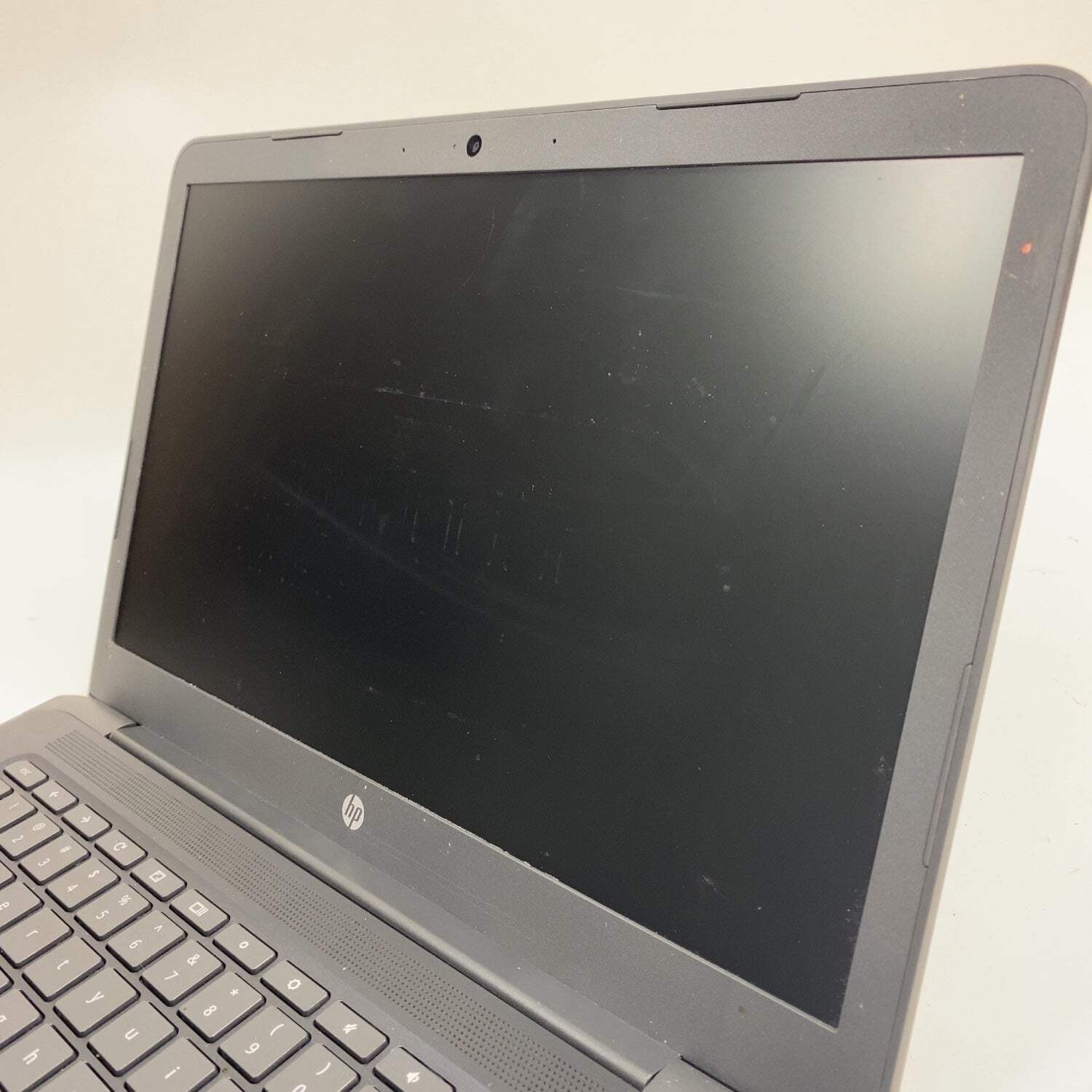 HP Chromebook 11A 14-CA023NR 14″ Intel Celeron N3350 1.1GHz 4GB RAM 32GB
