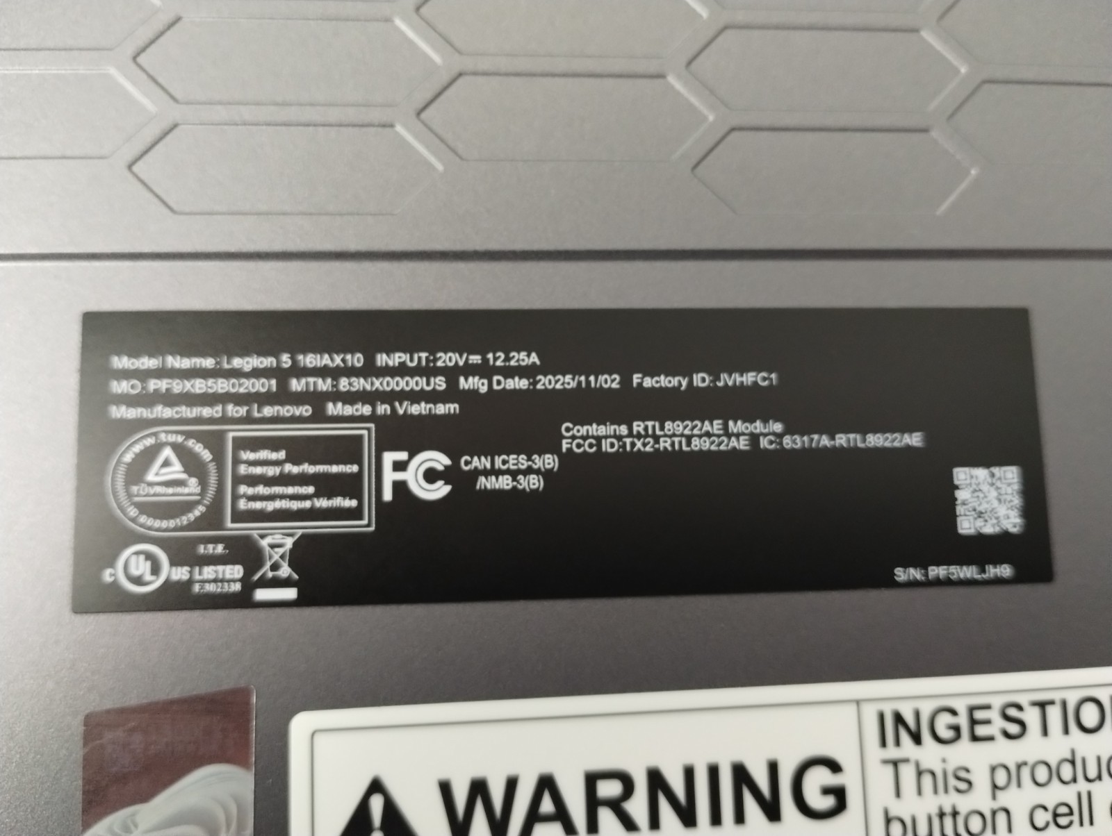 Lenovo Legion 5 16IAX10, Intel Core Ultra 9 275HX, 2.70 GHz 32 GB RAM, 1 TB NVMe