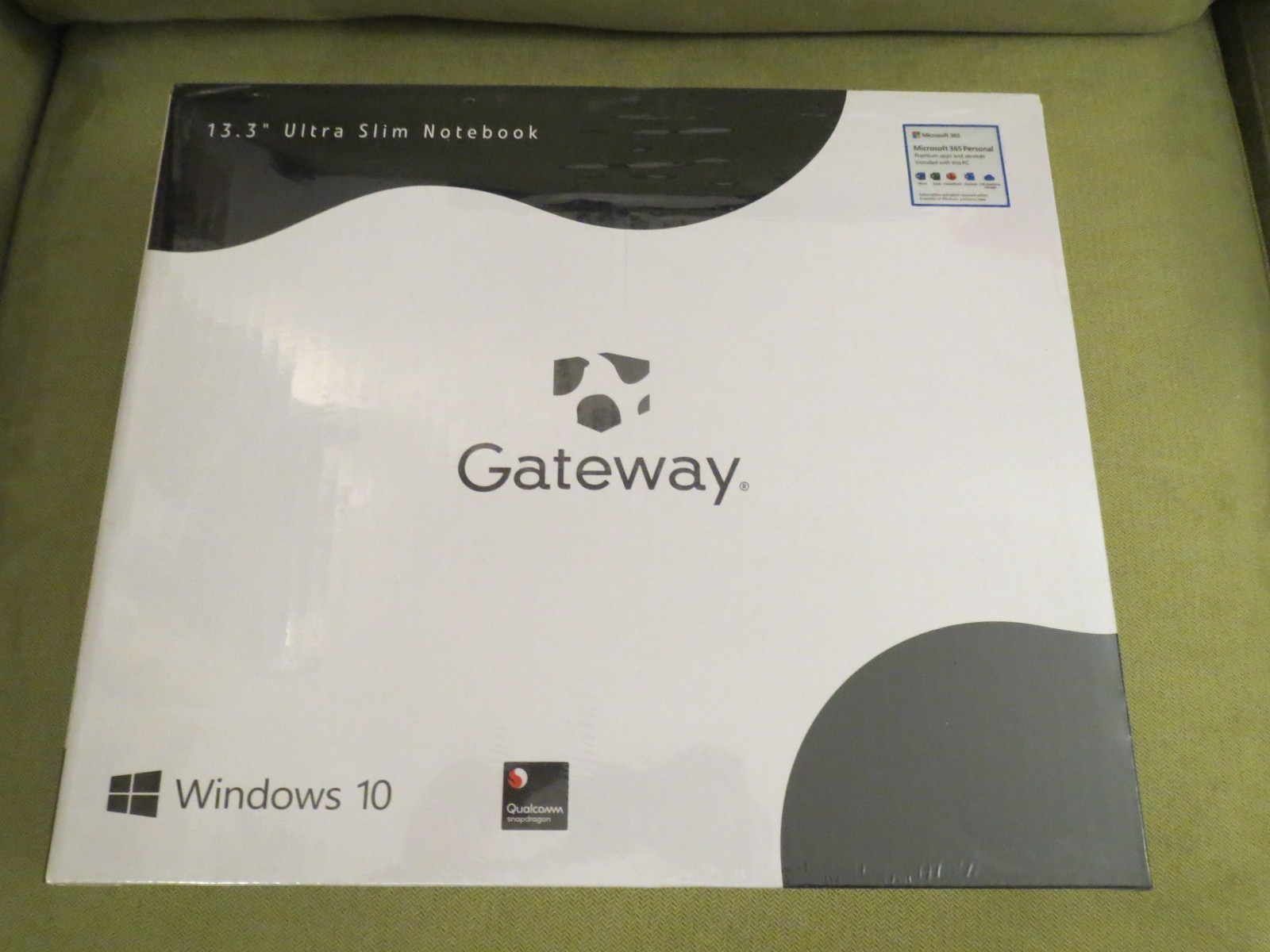 Gateway (Cow Theme) 13.3 inch Ultra Slim Notebook GWTN133-1BK, EMPTY BOX ONLY