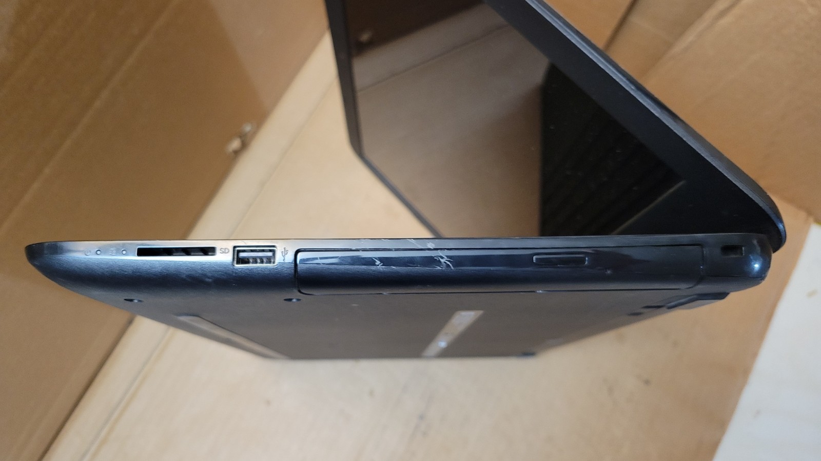 HP 15 AC121DX LAPTOP | INTEL I3 5010U | 6GB RAM | 320GB HDD | Win 10