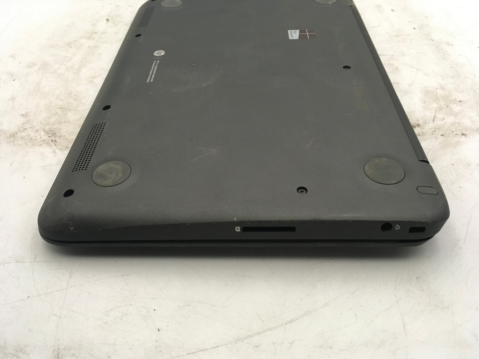 HP STREAM 11 PRO – BOOTS TO BIOS – INTEL CELERON N2840 – 2GB RAM – READ DESC -BB