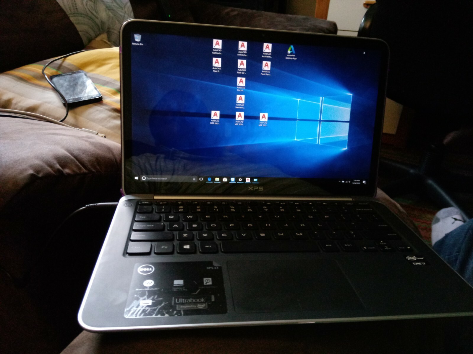 Dell XPS 13 Core i7-3537U@2.50 GHz 8GB 1920 x 1080