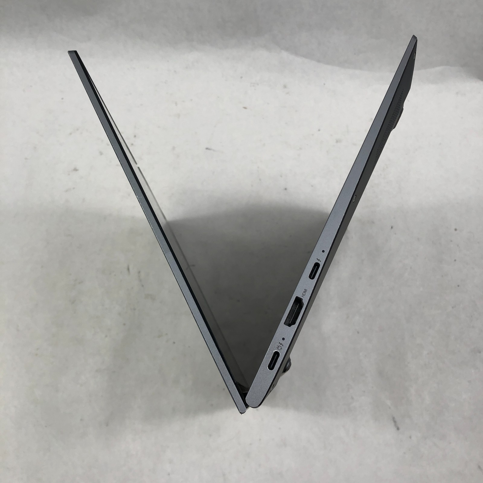 Lenovo ThinkBook 13s G4 IAP 13.3″ i5-1240P 8GB RAM 256GB SSD No OS/AC *READ