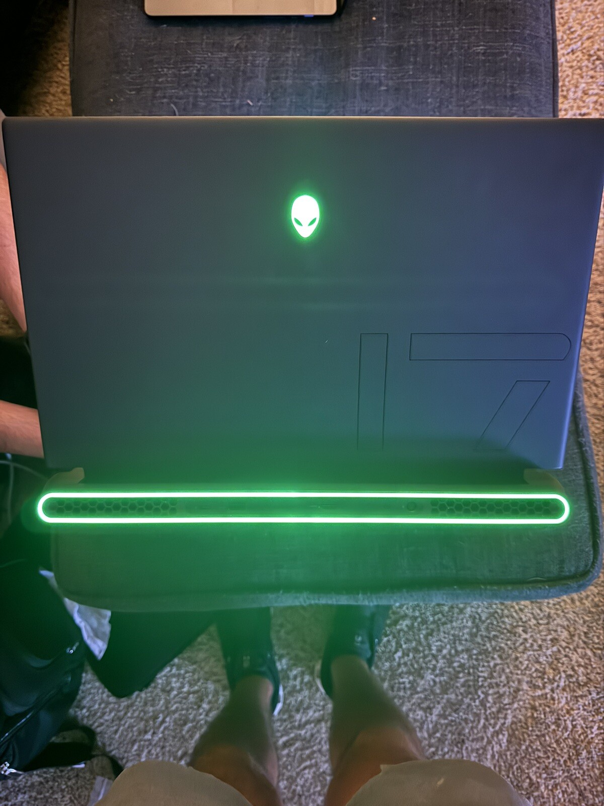Alienware M17 R5 17.3” (1TB SSD. AMD Ryzen 9 6900HX, 4.9GHz 16GB RAM) Gaming…