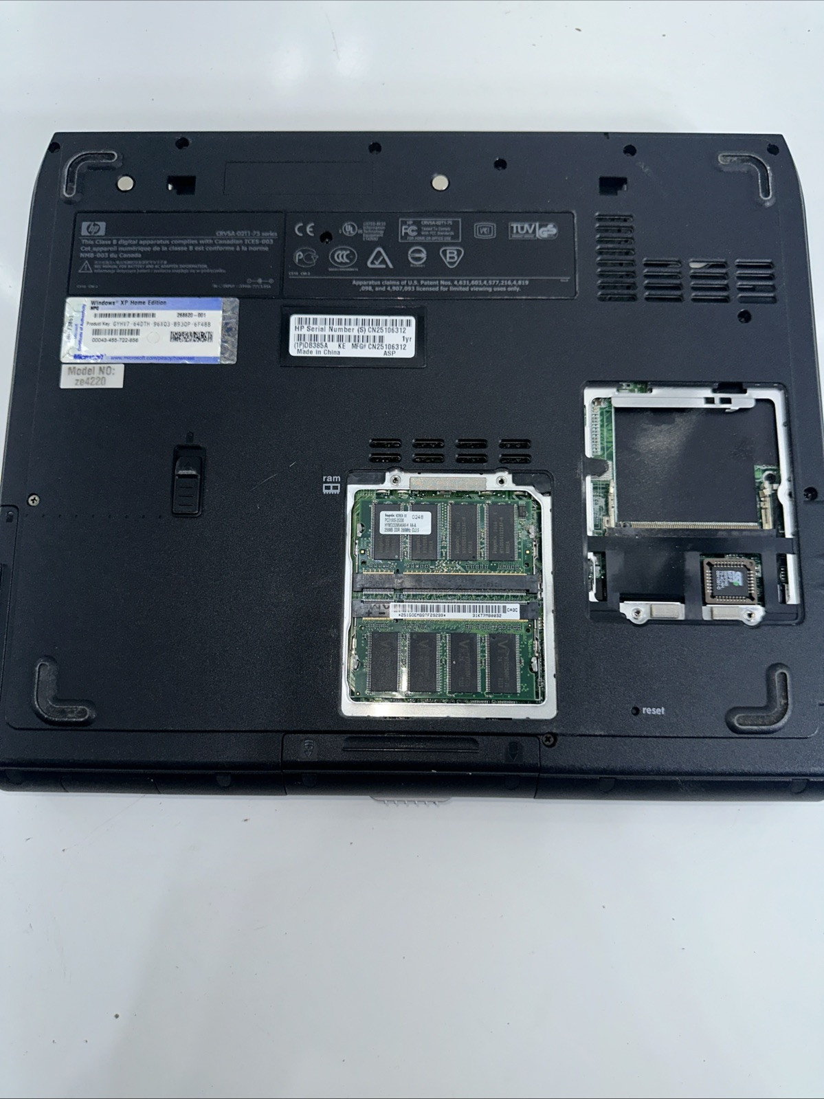 HP Pavilion ze4200 Laptop
