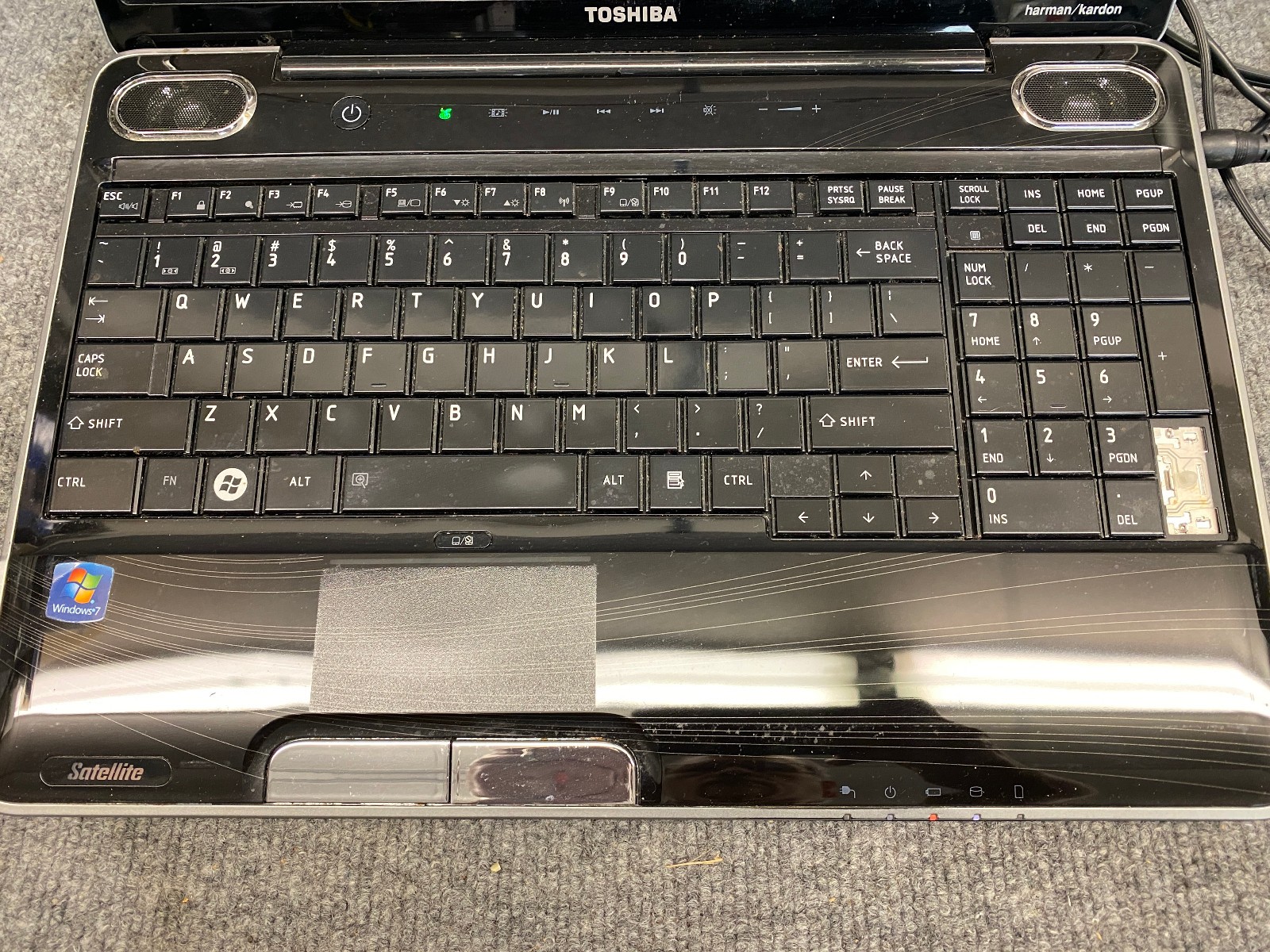 Toshiba Satellite A505-S6005 Intel Core i3-330M 2.13GHz 4GB RAM 500GB HDD