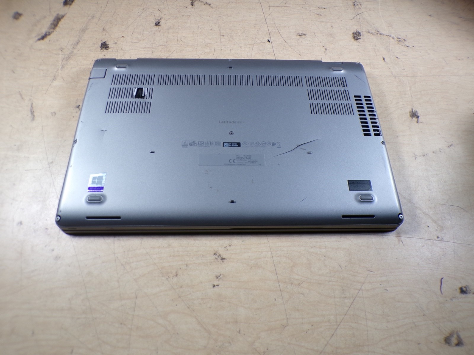 DELL LATITUDE 5511 INTEL CORE I7-10850H 2.70GHZ 8GB RAM **NO HD/ NO CADDIE