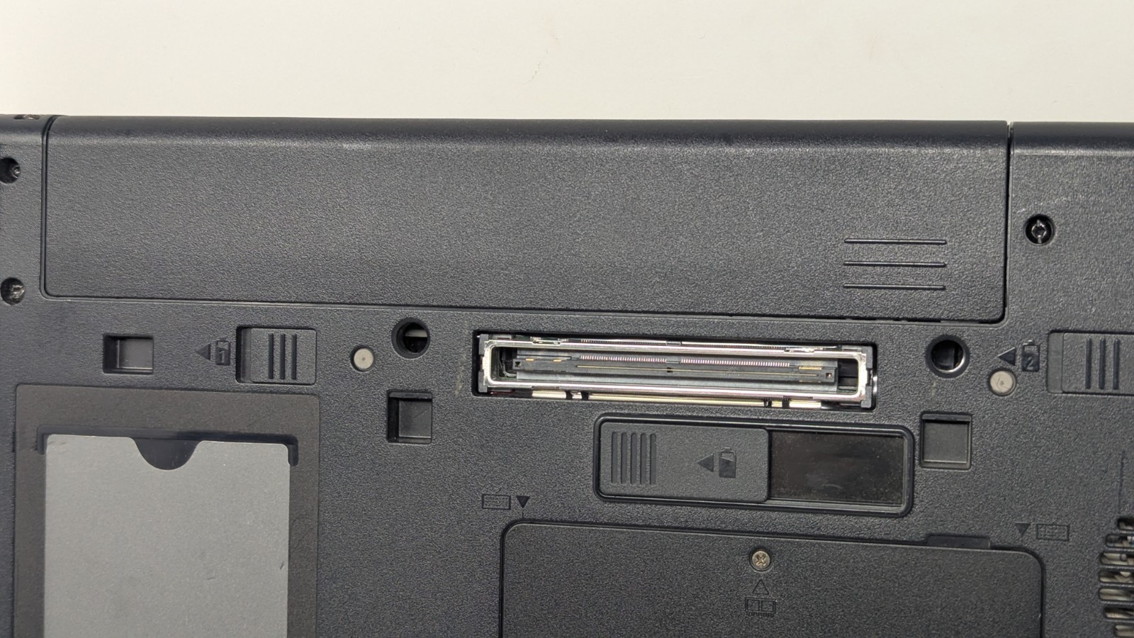 HP Compaq NC6120 Laptop RS232 Parallel XP Celeron Office 2GB Charger See Details