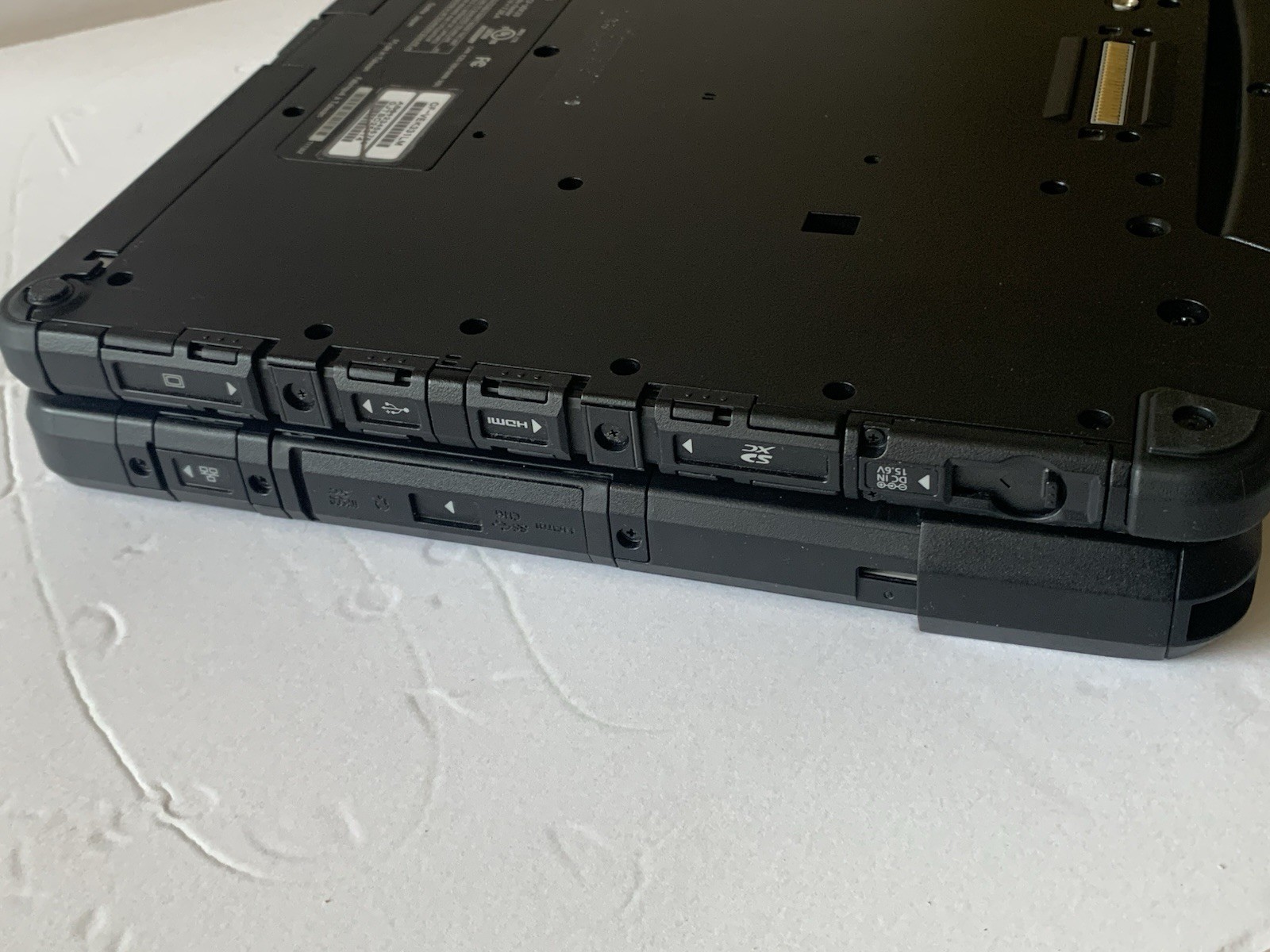 Panasonic Toughbook CF-33- i5-7300U 2.60GHz 256GB SSD 16GB Ram