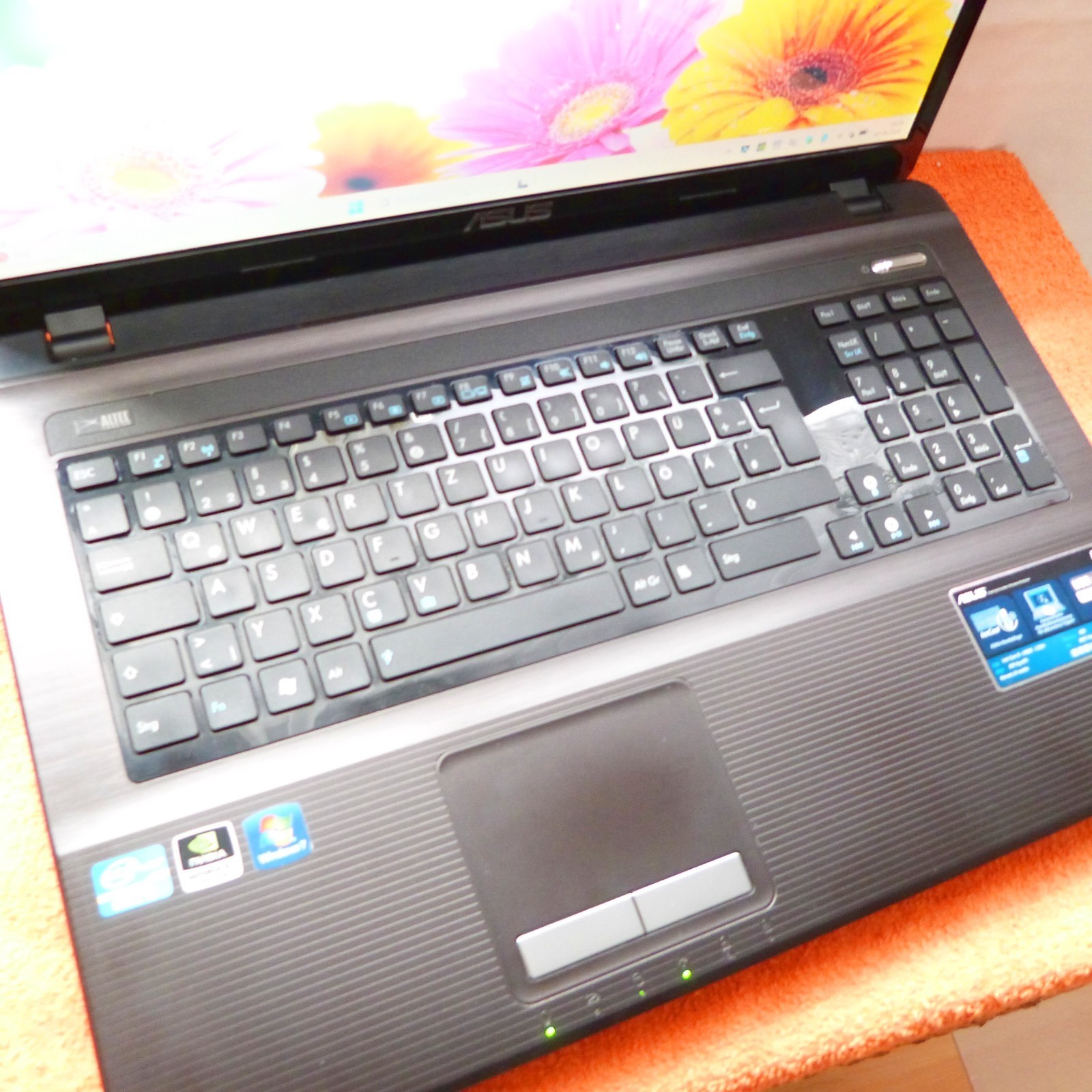 Asus K93 18 inch FULLHD Cinema Monster l 16GB RAM NEW l 2TB SSD HDD Windows…