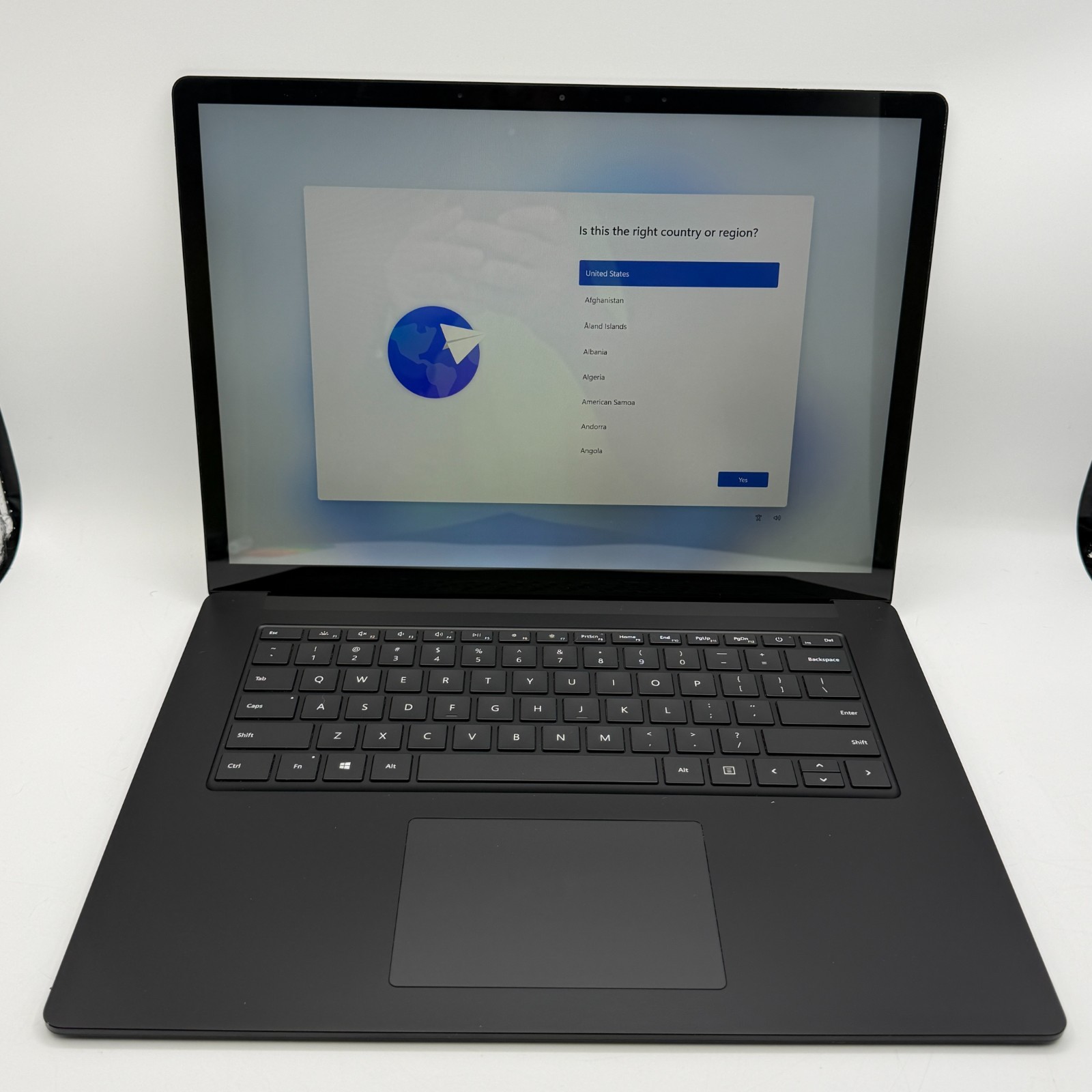Microsoft Surface Laptop 3 13.5″ i5-1035G7 16GB 256GB SSD Win11 Pro Touch