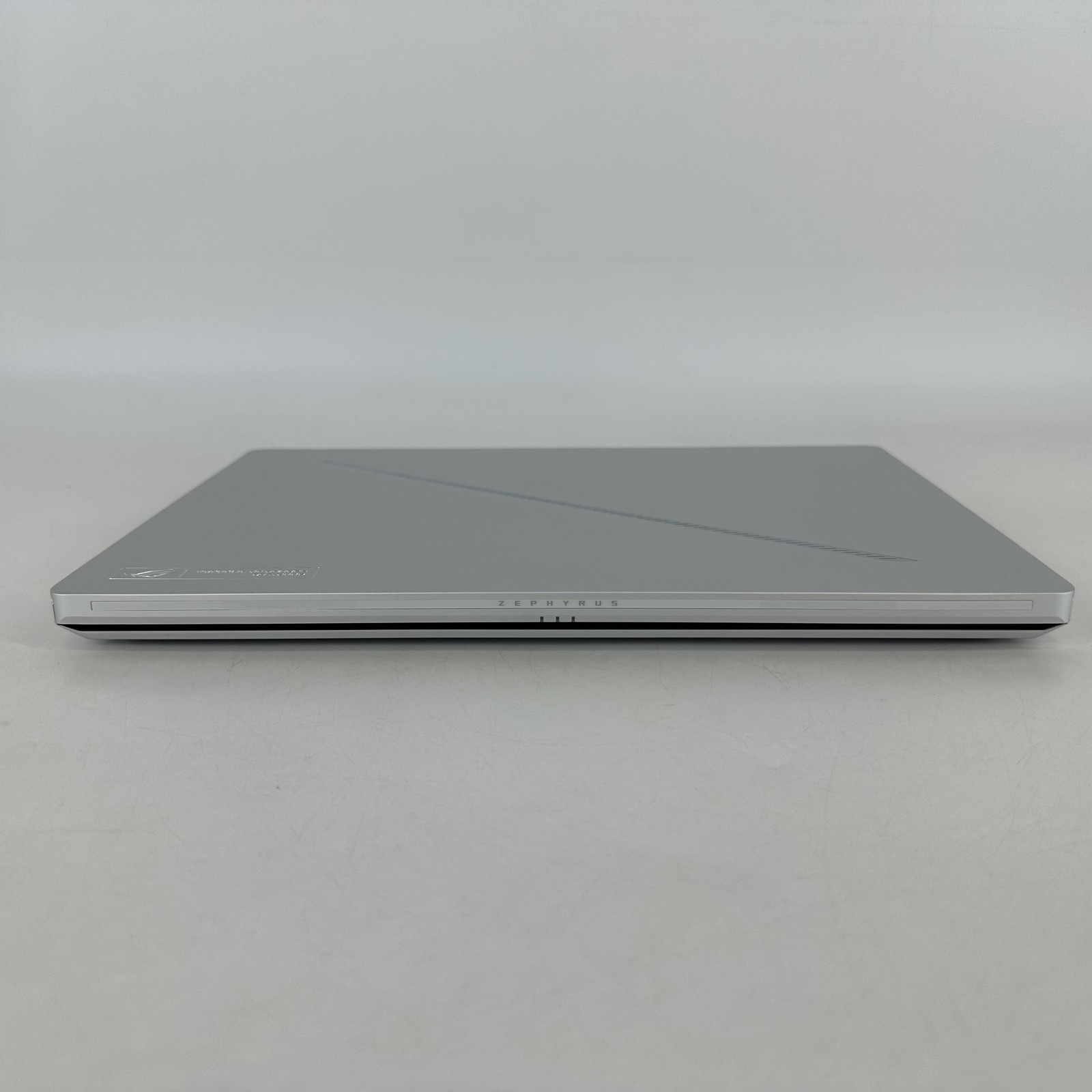 Asus ROG Zephyrus G14 GA403 14 QHD+ 2.0GHz Ryzen AI 9 HX 370 32GB 2TB RTX 5080