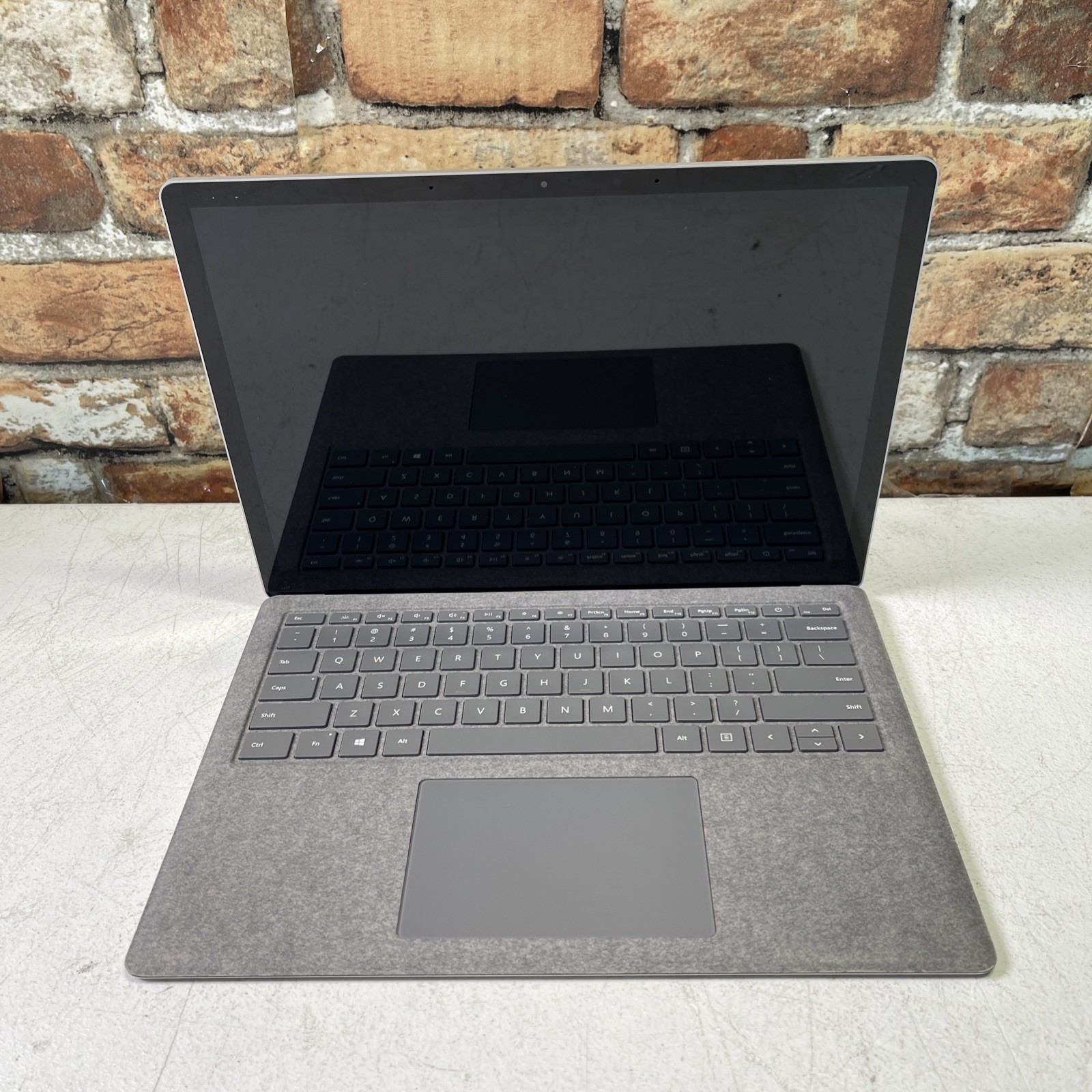 Microsoft 1867 Tested LCD Screen w/ Chassis & Battery – No Motherboard’s