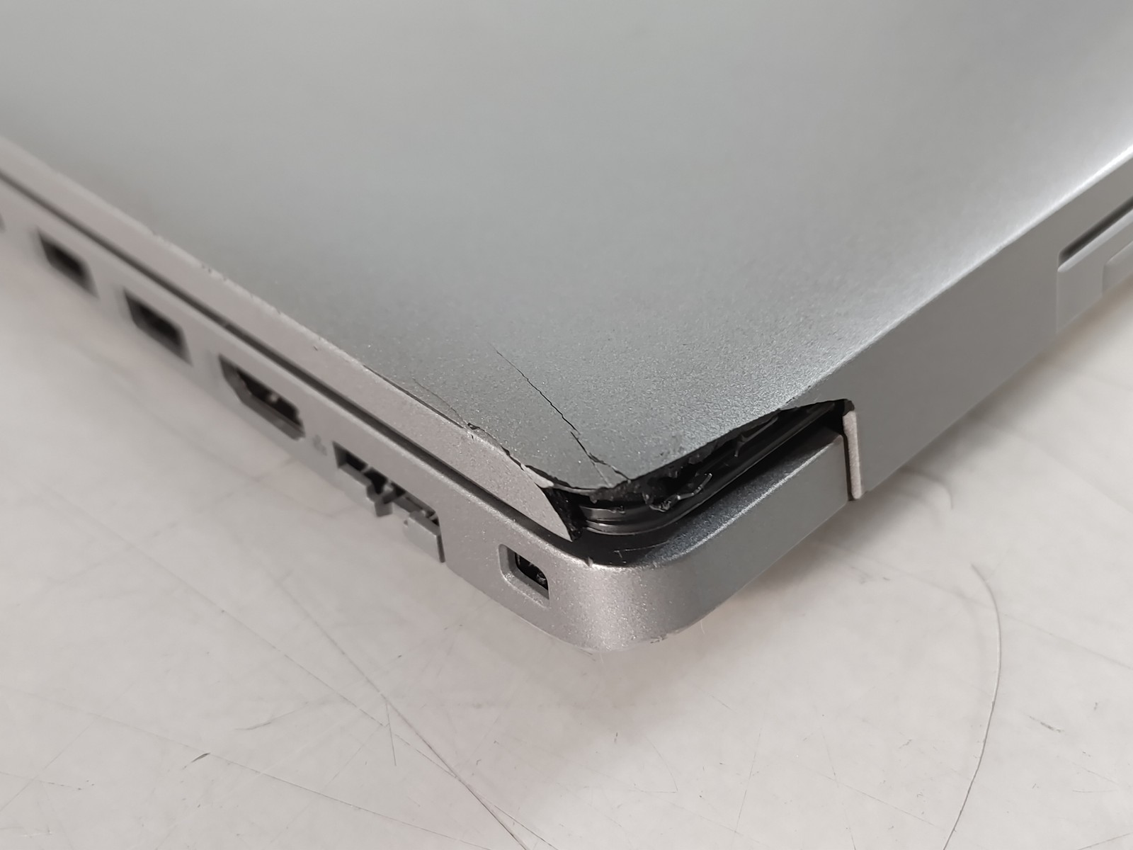Dell Latitude 5520 Core i5-1135G7 2.40 GHz 16 GB DDR4 No HDD