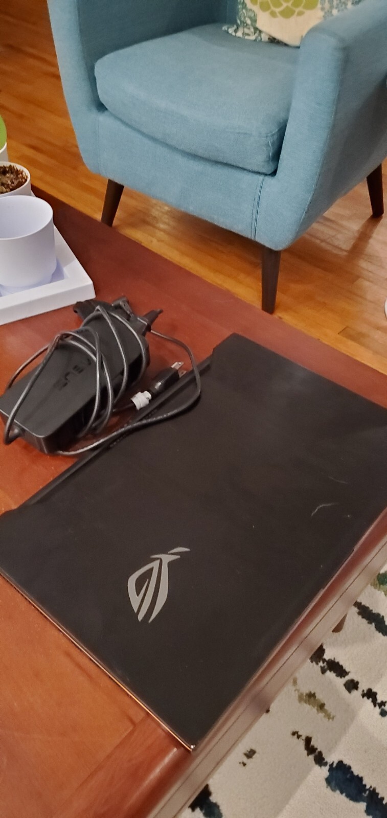 ROG Zephyrus S GX531GX 15.6″ (512GB SSD, Intel Core i7 8th Gen., 3.90 GHz, 16GB)