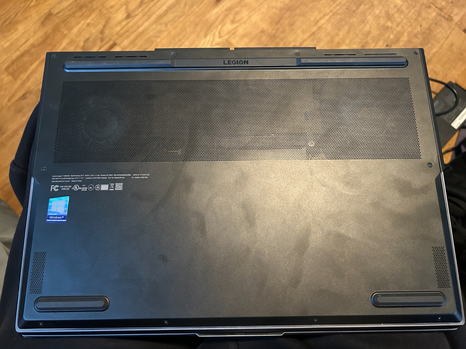 Lenovo Legion 7 144Hz FHD i7-10750H 32GB 2TB RTX 2070 Super Max-Q READ DESCRIPT!