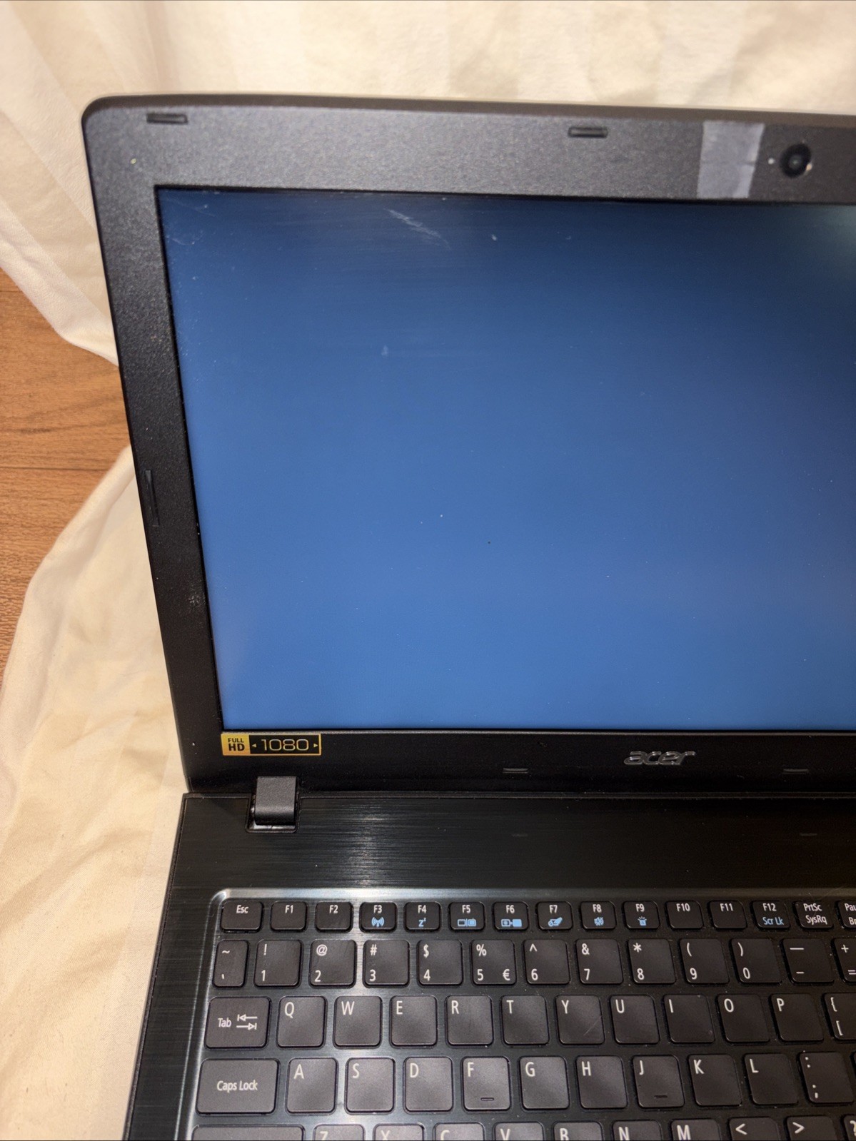 ACER ASPIRE E5-575 | I3-7100U 2.40 GHZ 4GB 250GB Hdd Windows 10 home