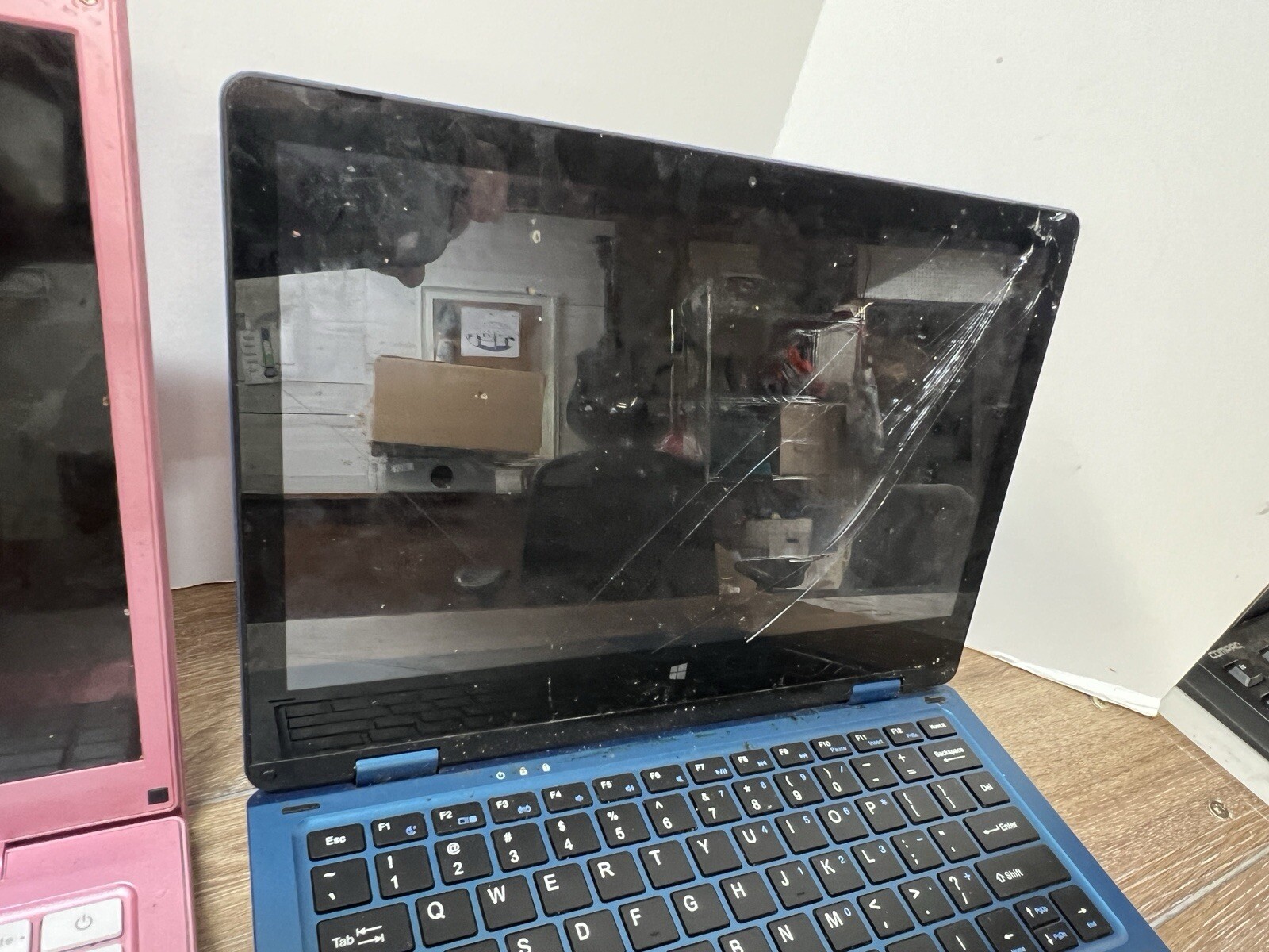 Lot of 2 Laptops As-Is For Parts Thomson WWX14C4PK64-P Gateway GWTC116-2BL 64gb