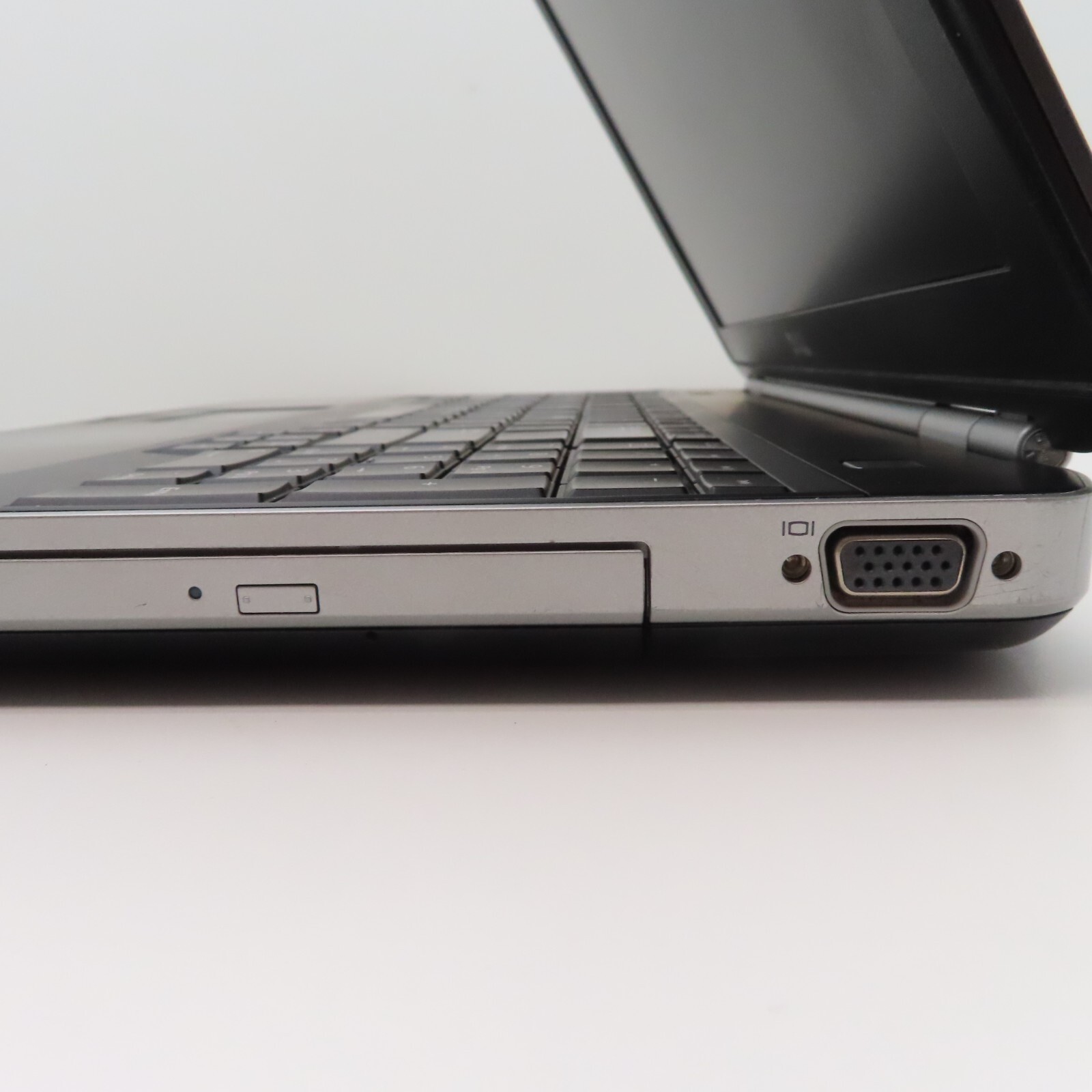 Dell Latitude Laptop Intel Core i5 2.50GHz 2 Cores 4GB DDR3 SDRAM