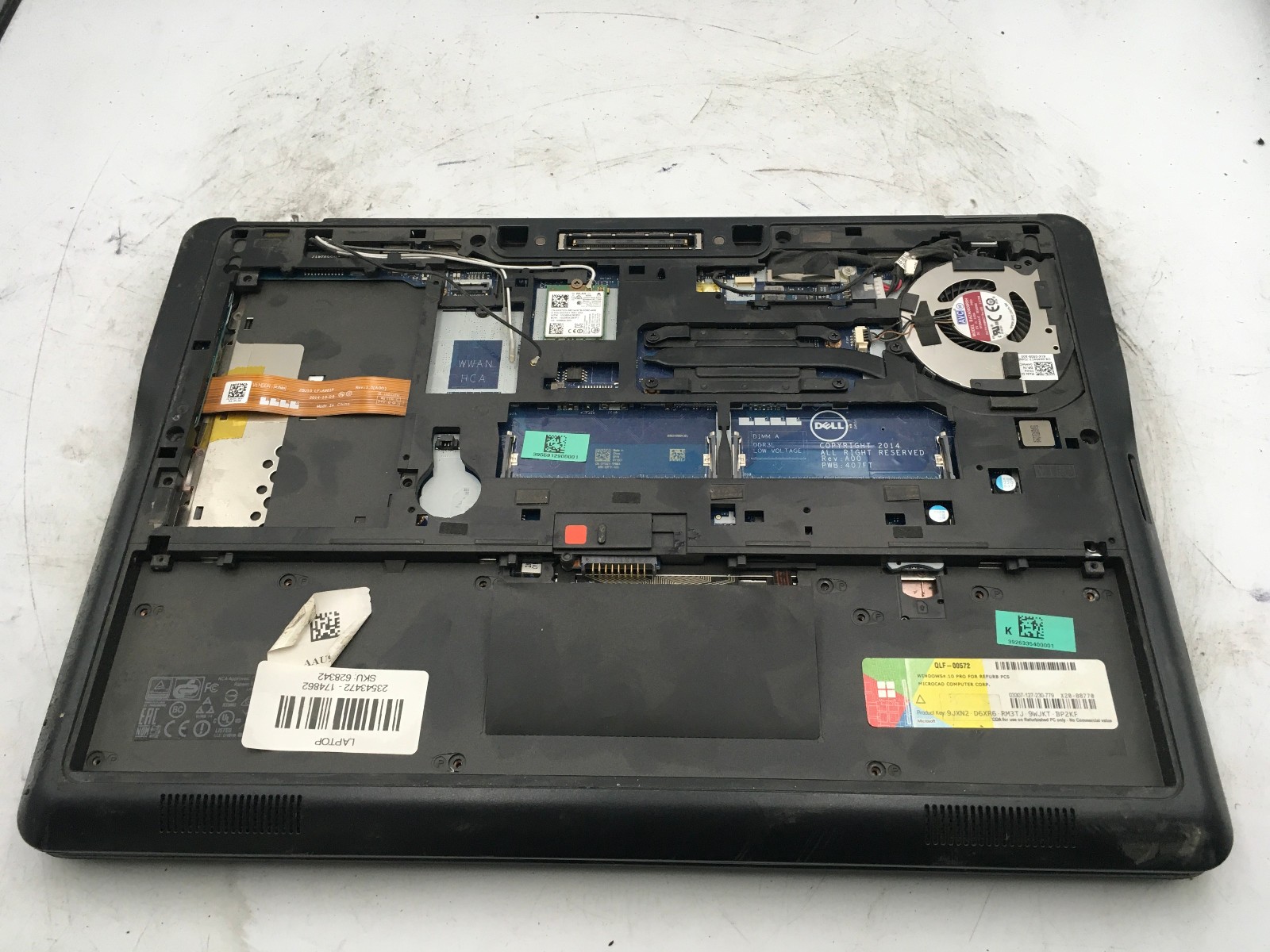 DELL LATITUDE E7450 – FOR PARTS/LCD LEAKED – INTEL I7 5600U – NO RAM – READ – BB