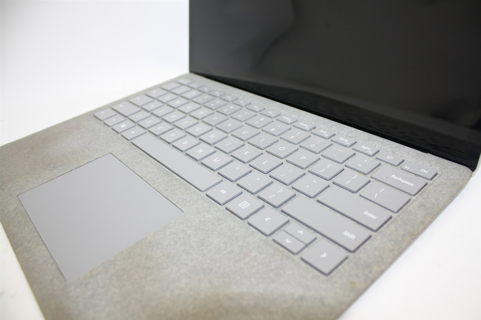 12.3″Microsoft Surface Laptop i5-7300 2.60GHz RAM 8GB NVMe 128GB/Cosmetic issue