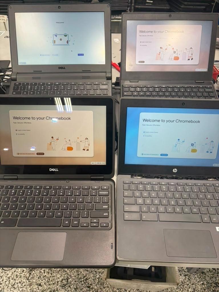 LOT of 4 Chromebook 4GB Ram 16GB SSD 11.6 inch MIX- Dell/Lenovo/Hp/Acer.. READ